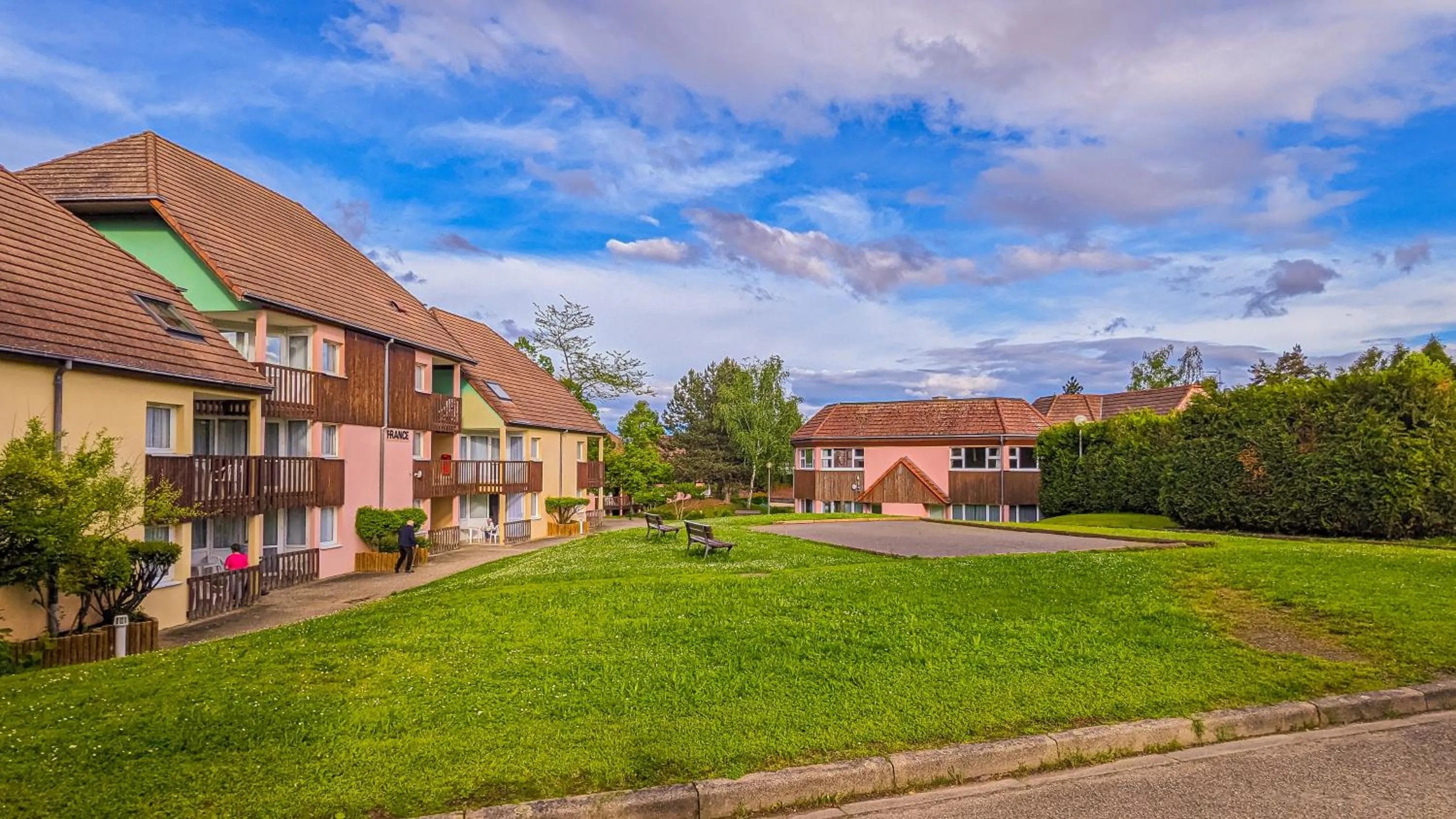 Property building in VVF Plaine d'Alsace Obernai Strasbourg