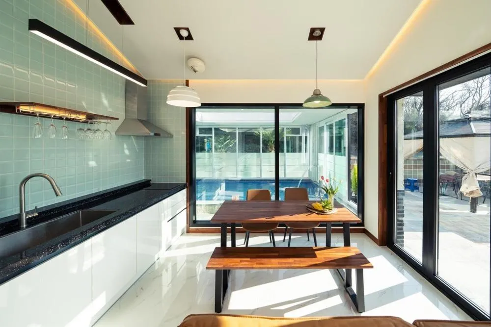 Gyeongju Yeonjeong Pool Villa