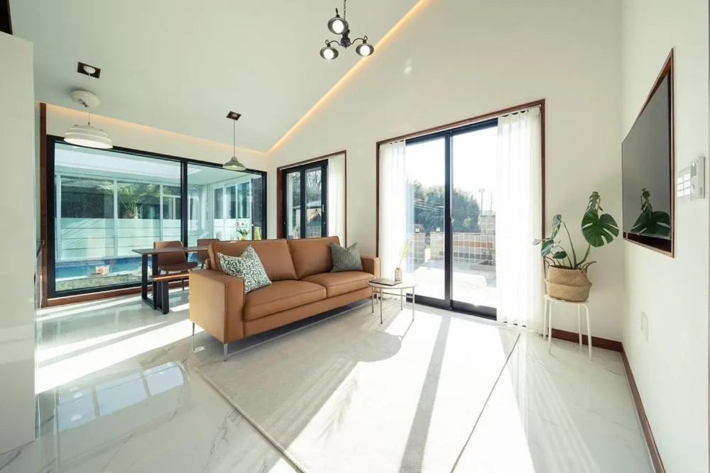 Gyeongju Yeonjeong Pool Villa