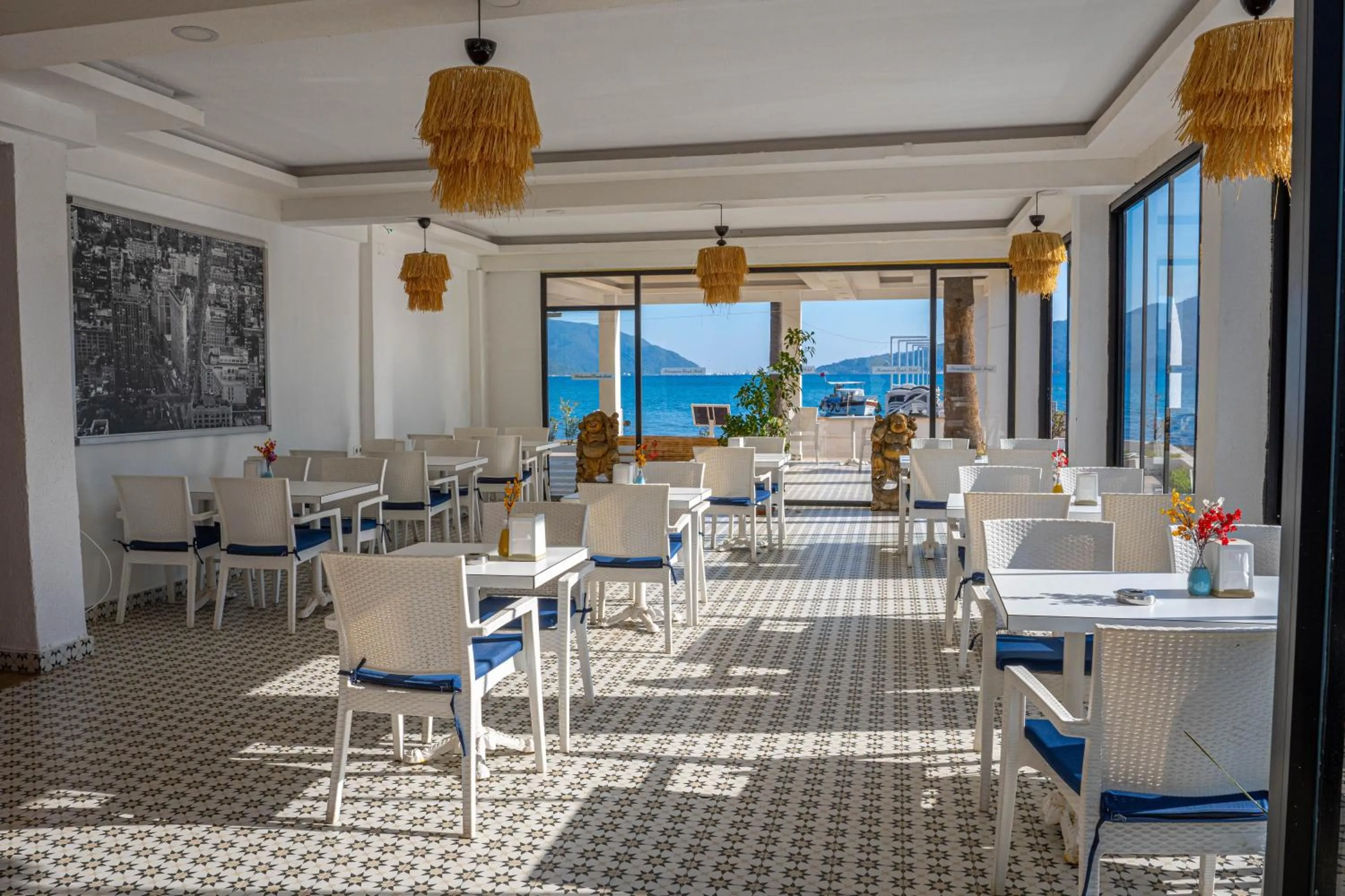 Restaurant/places to eat in Honeymoon Beach Otel