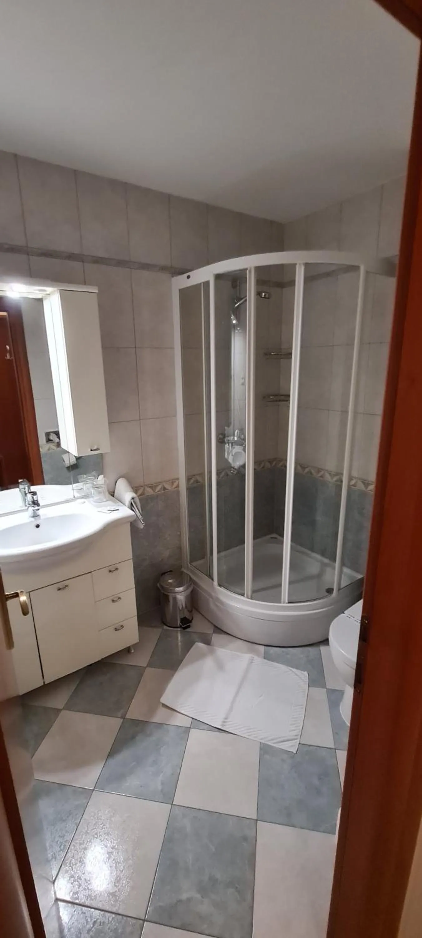 Bath in Aparthotel Astoria