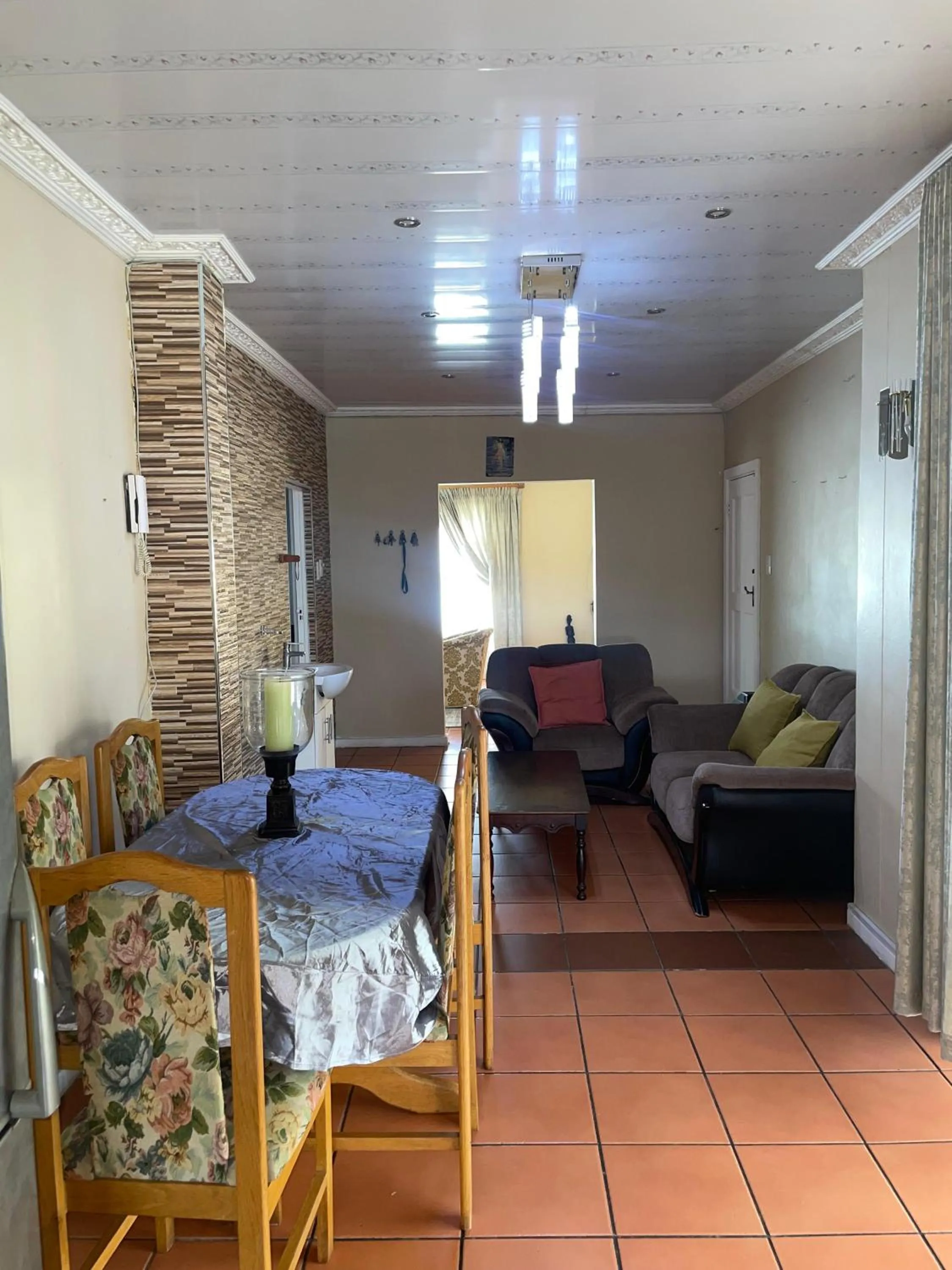 Breakfast in Carrington Guest House