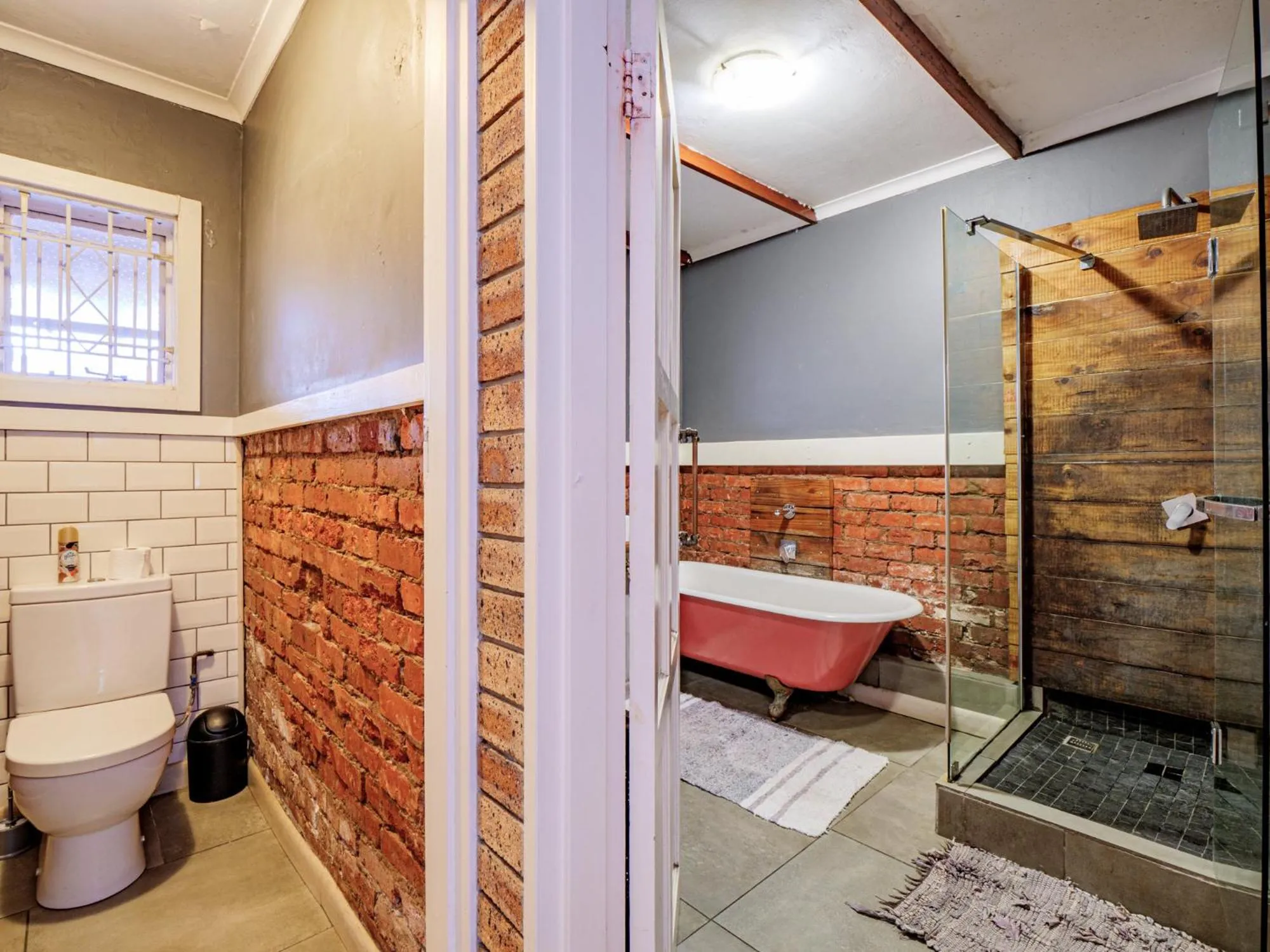 Bathroom in Carrington Guest House
