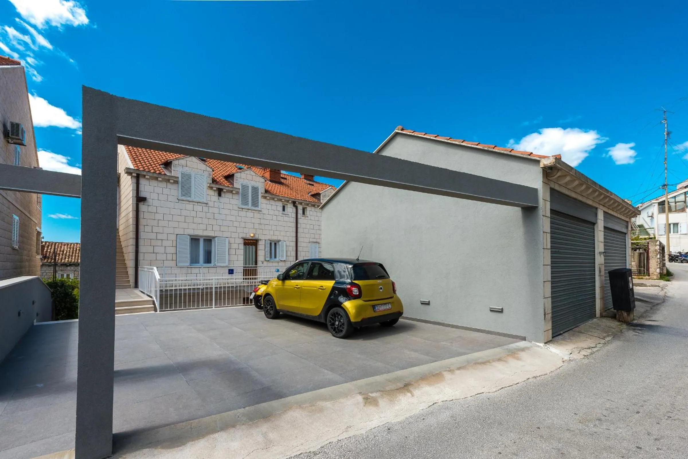 Property building in Apartment Jele