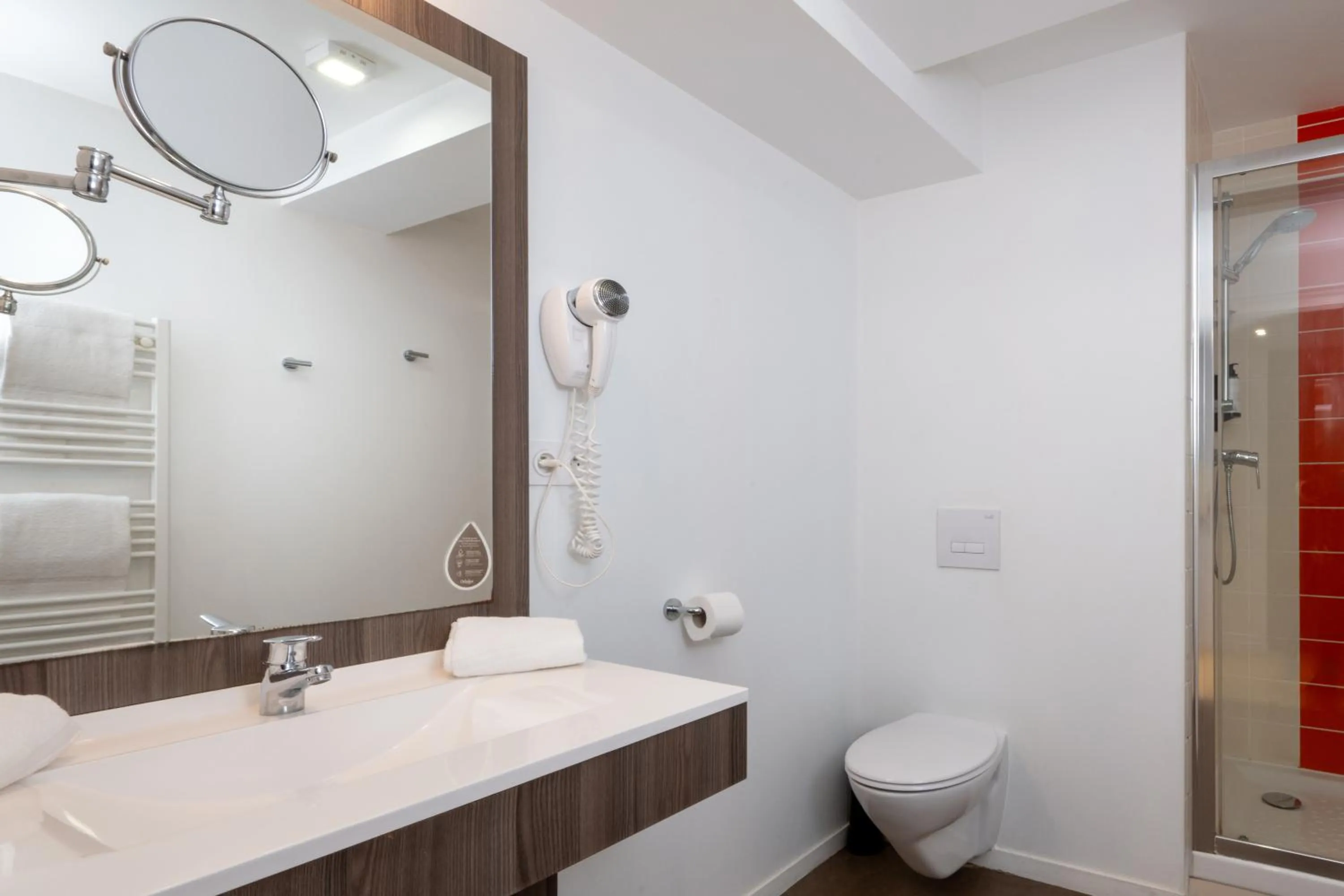 Bathroom in Appart Hotel Odalys City Rennes Lorgeril