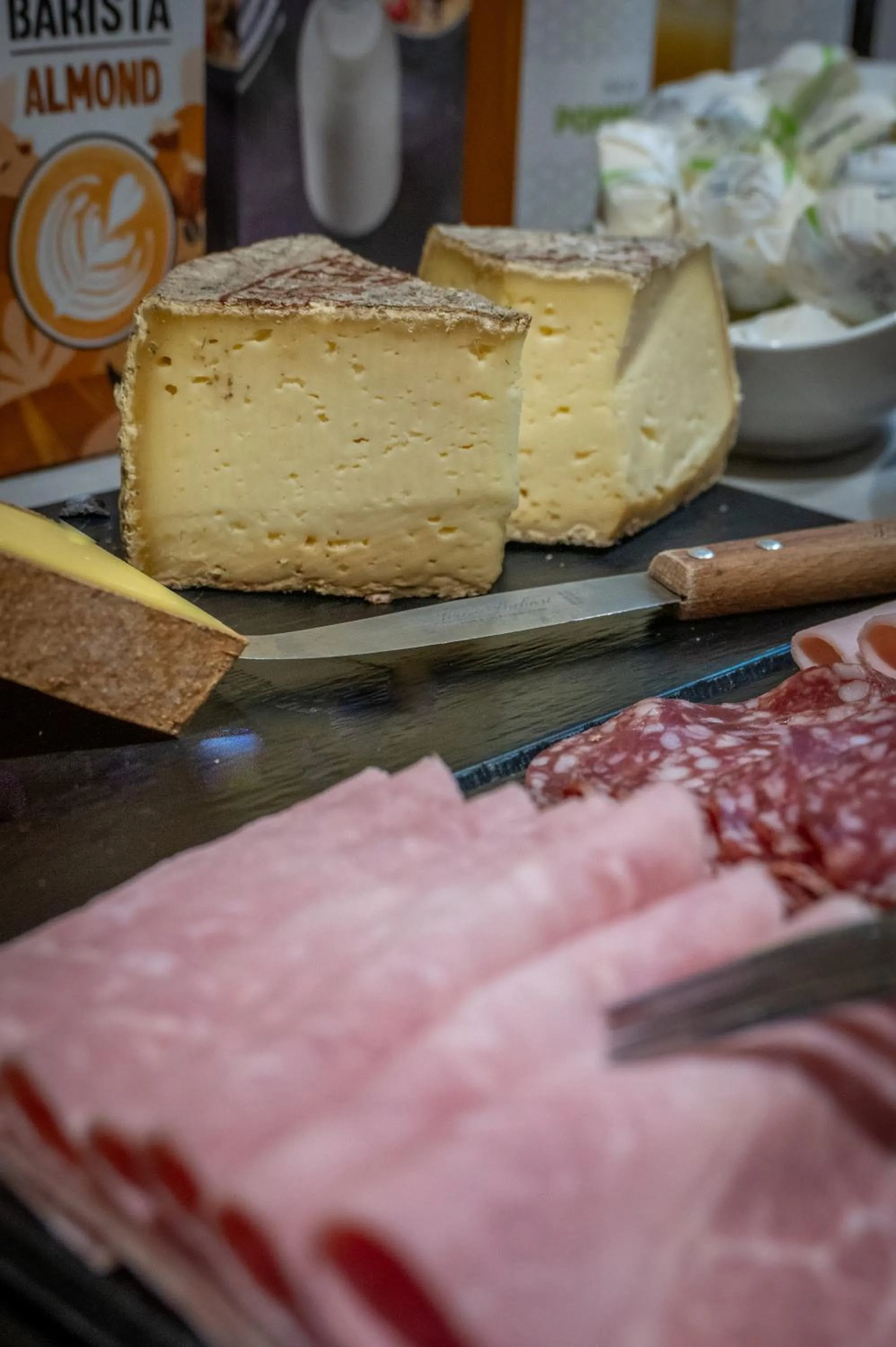 Food in Appart Hotel Odalys City Rennes Lorgeril