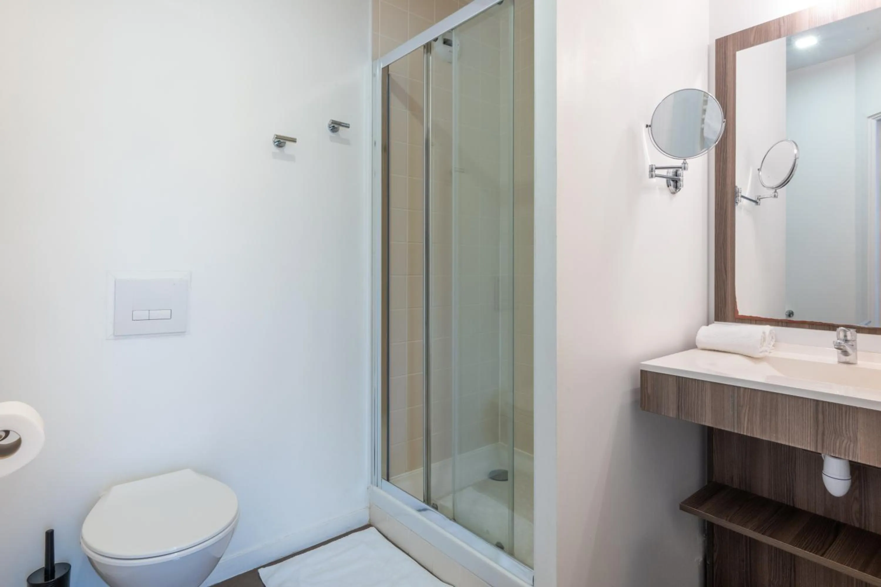 Bathroom in Appart Hotel Odalys City Rennes Lorgeril