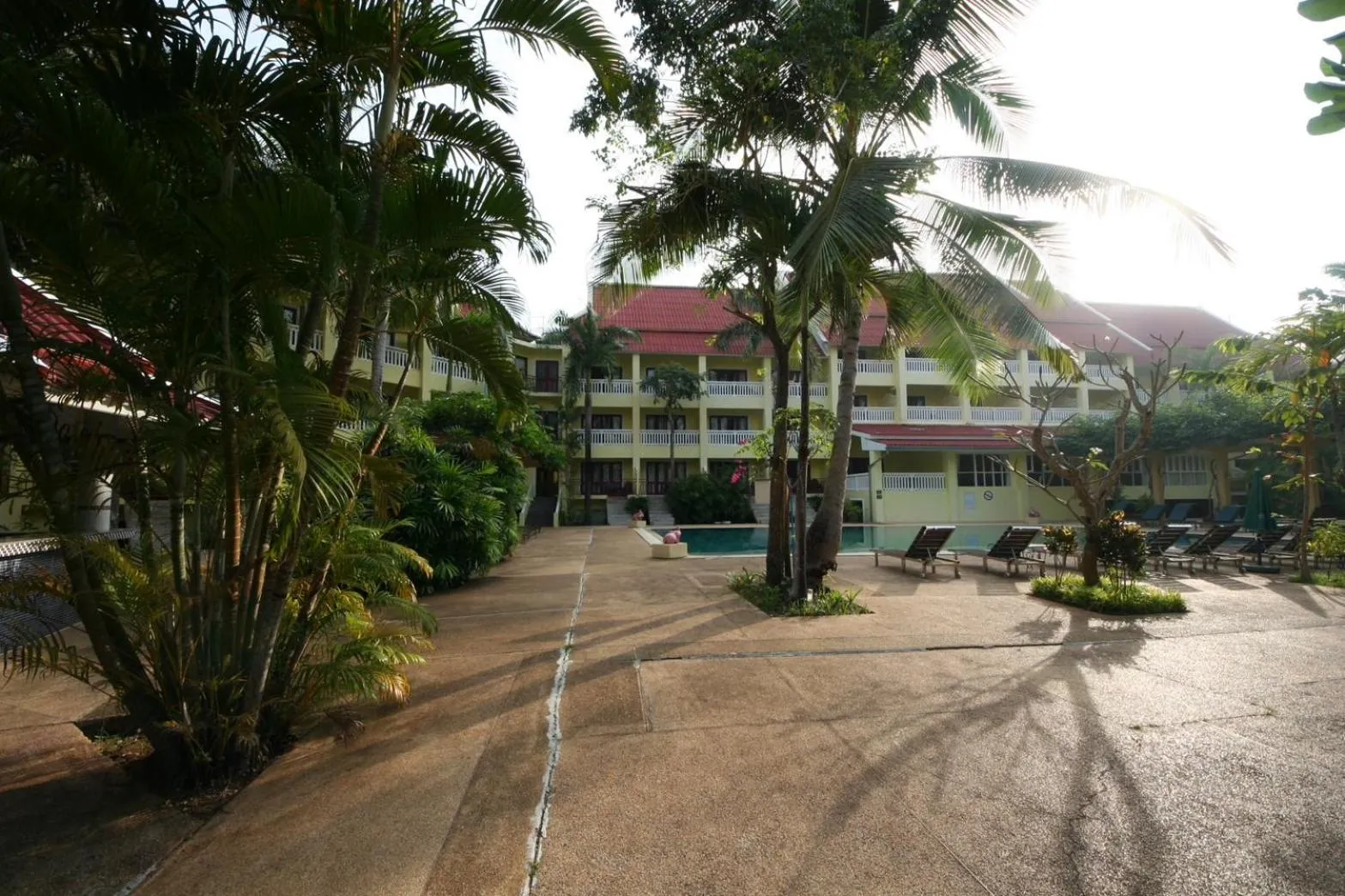 Swimming pool in Successive BeachFront ,Krabi