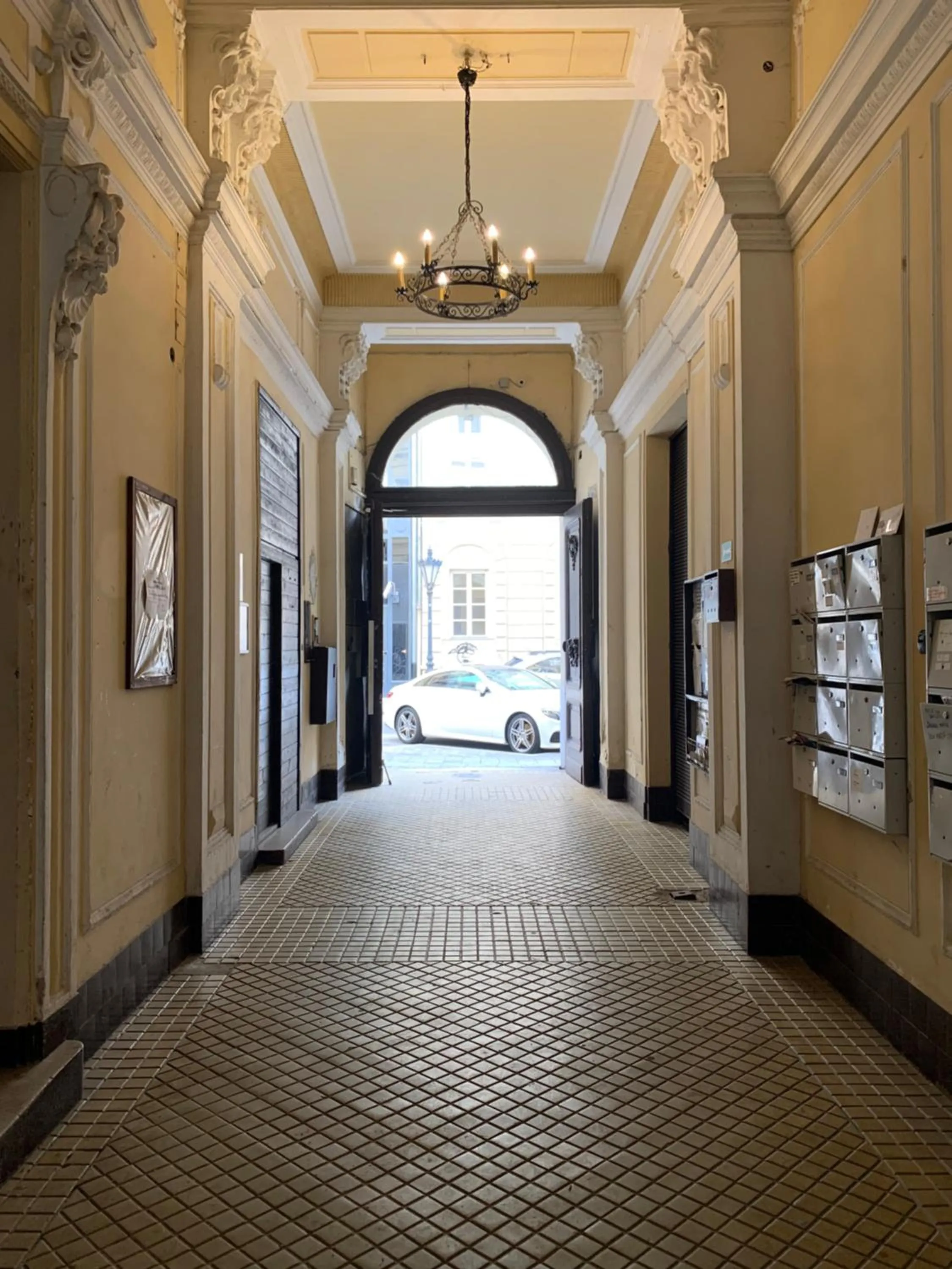 Nadi's Home – Heart of Budapest