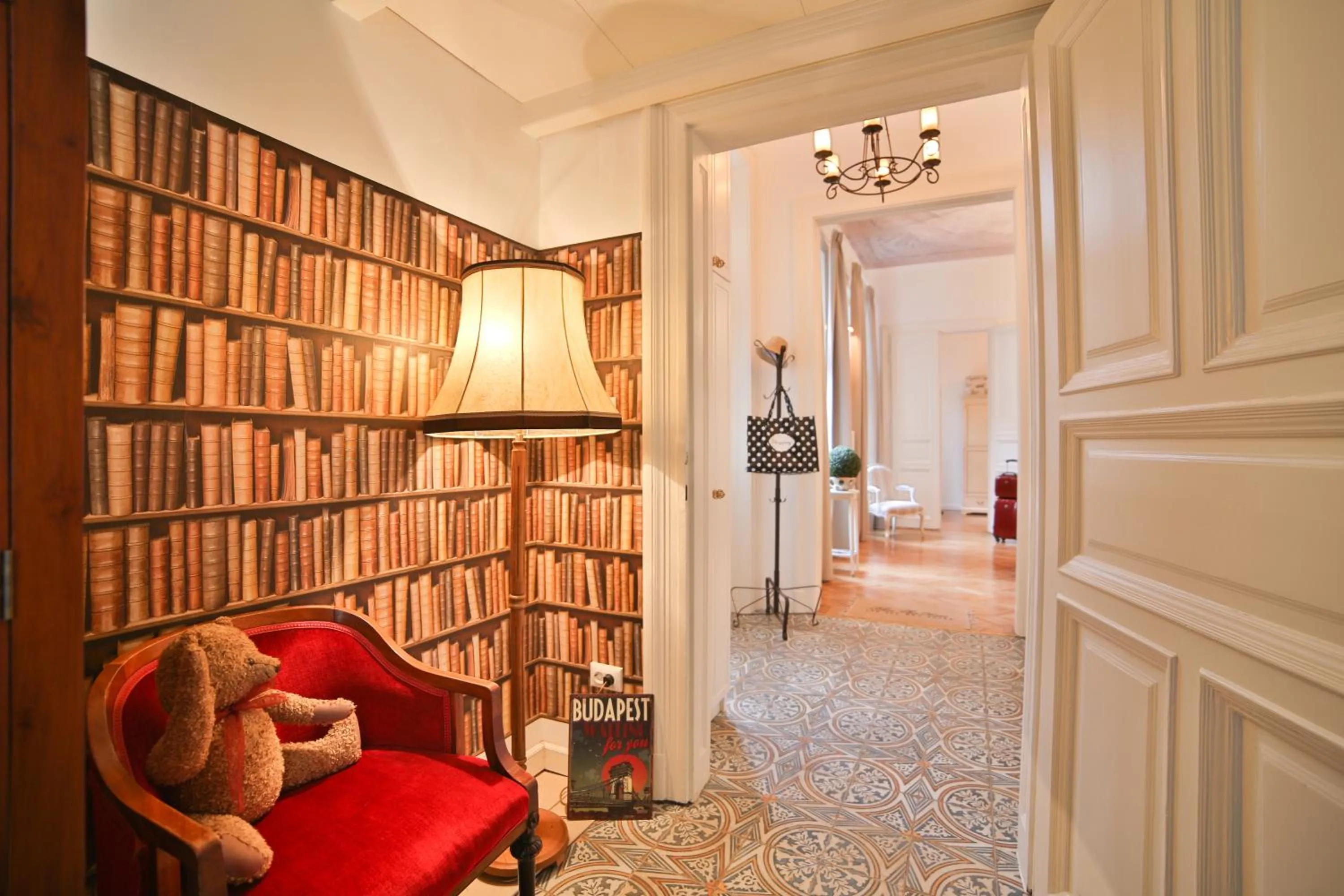 Living room in Nadi's Home – Heart of Budapest
