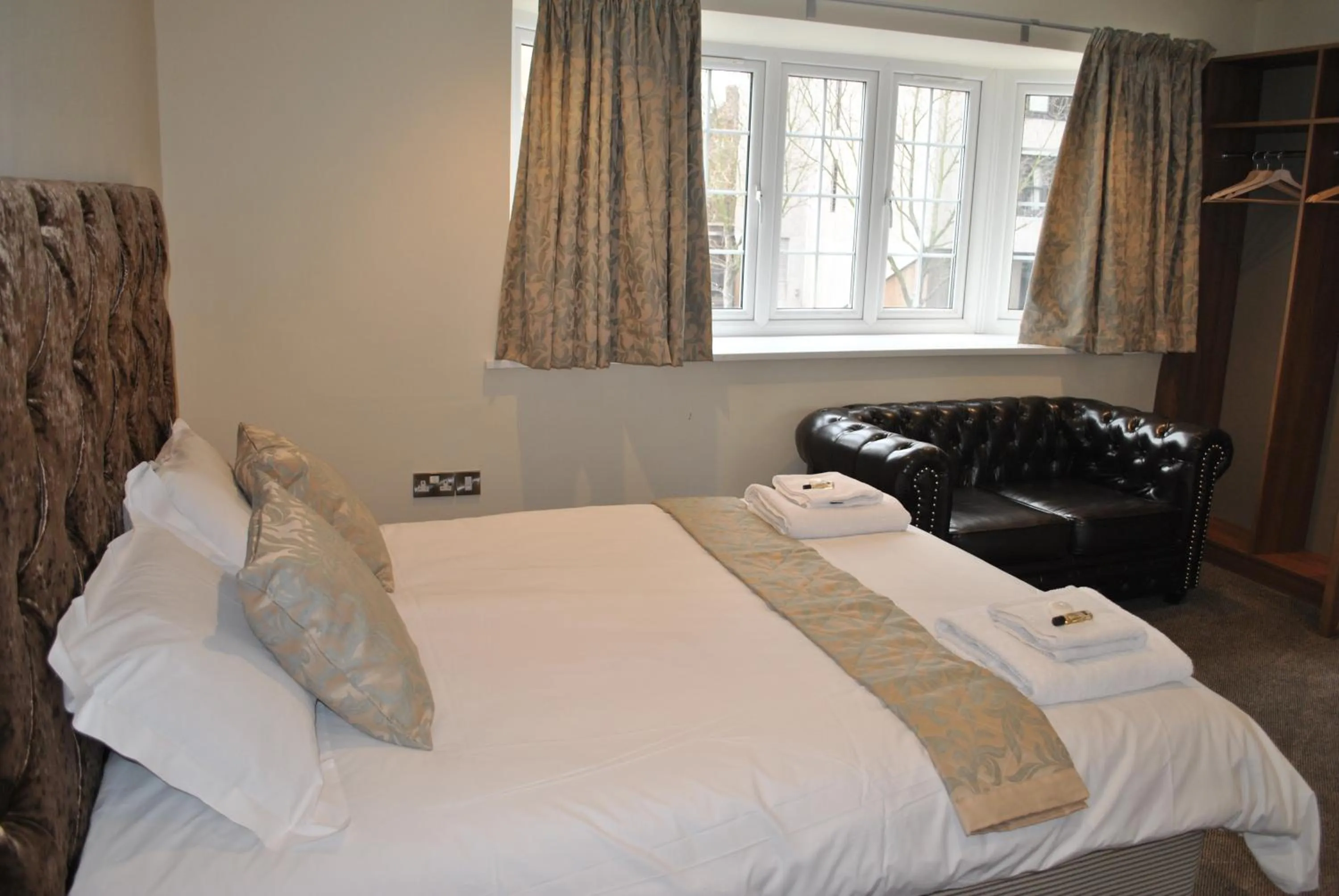 Day, Bed in Dreams Hotel