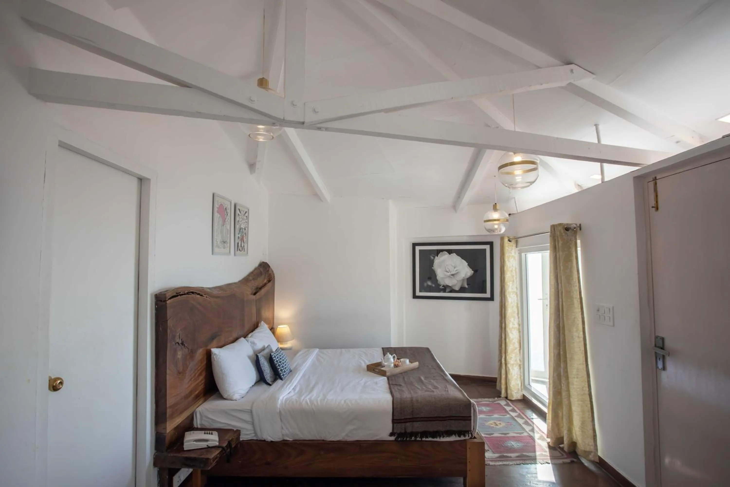 Bed in Seclude Mussoorie, Winterline