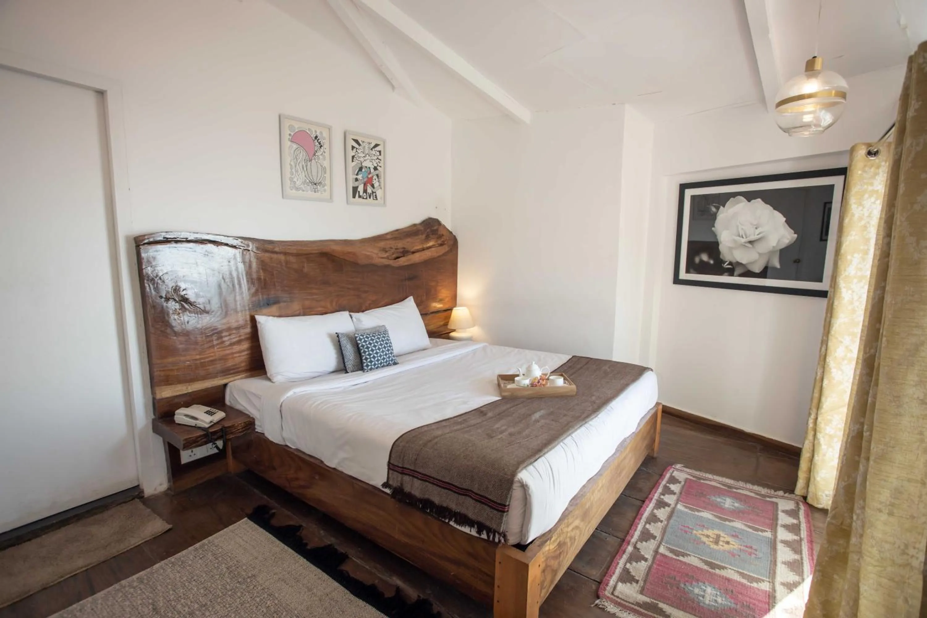 Bed in Seclude Mussoorie, Winterline