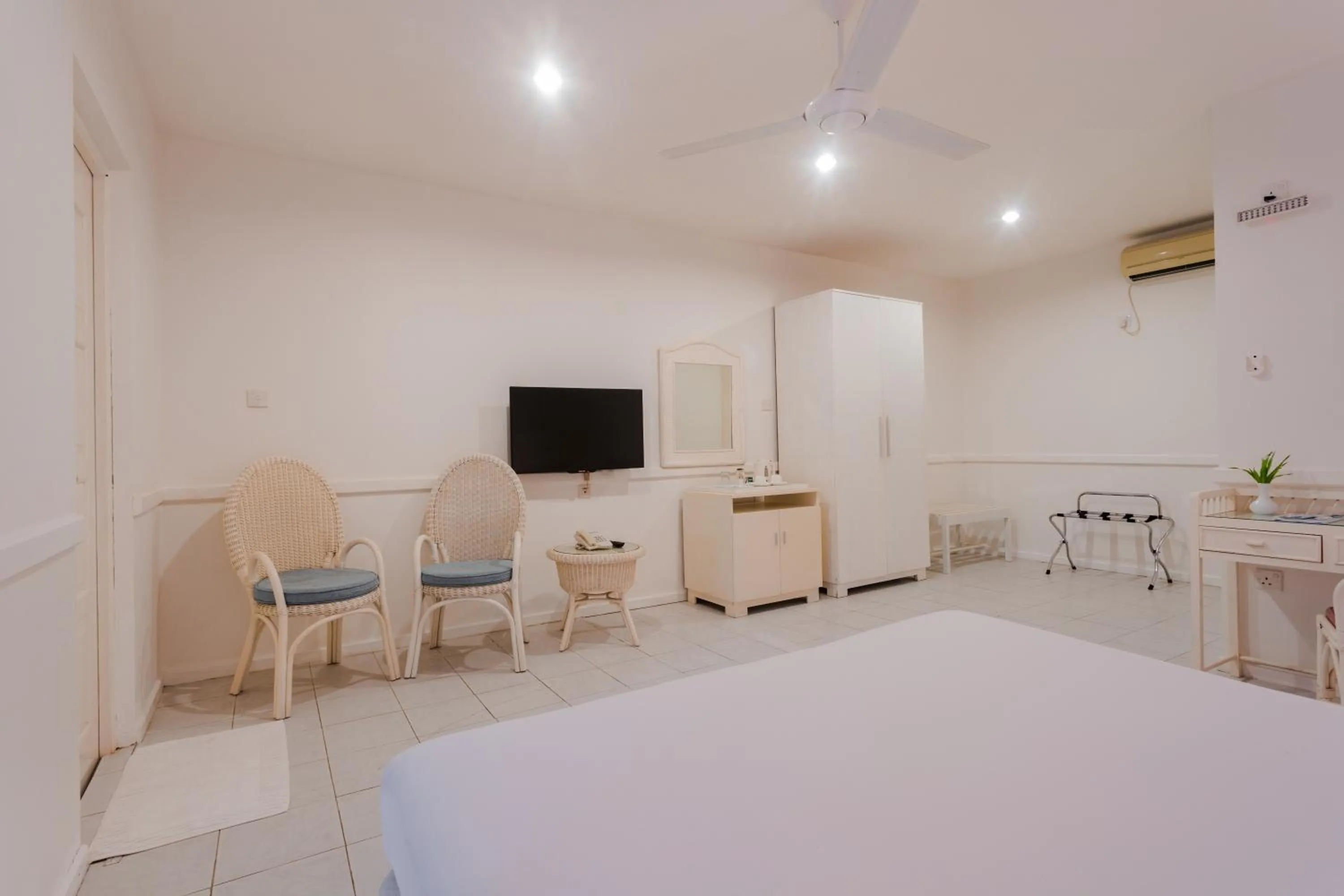 Bedroom, Bed in Equator Village Maldives