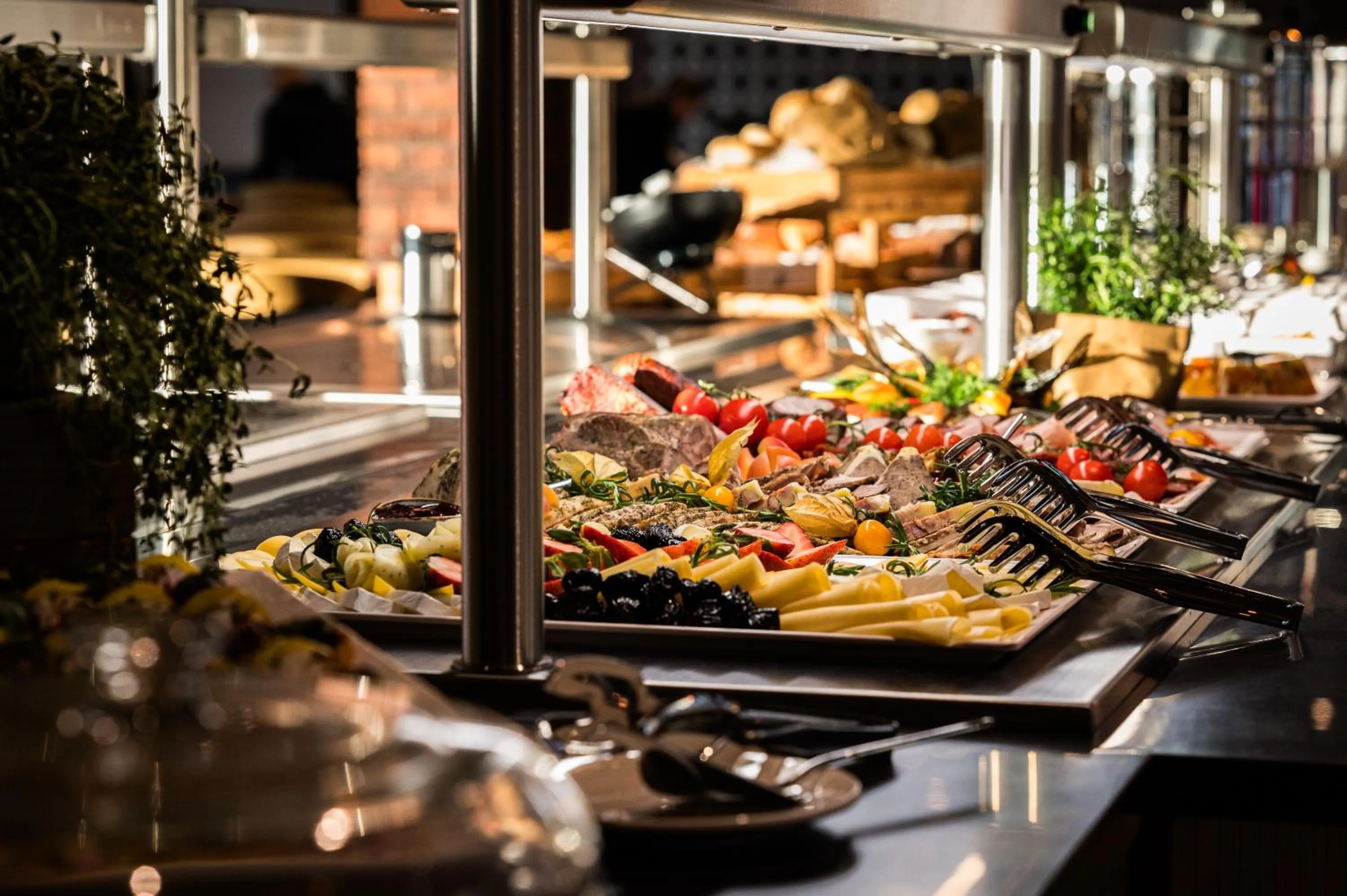 Breakfast in Forest Park Resort & SPA