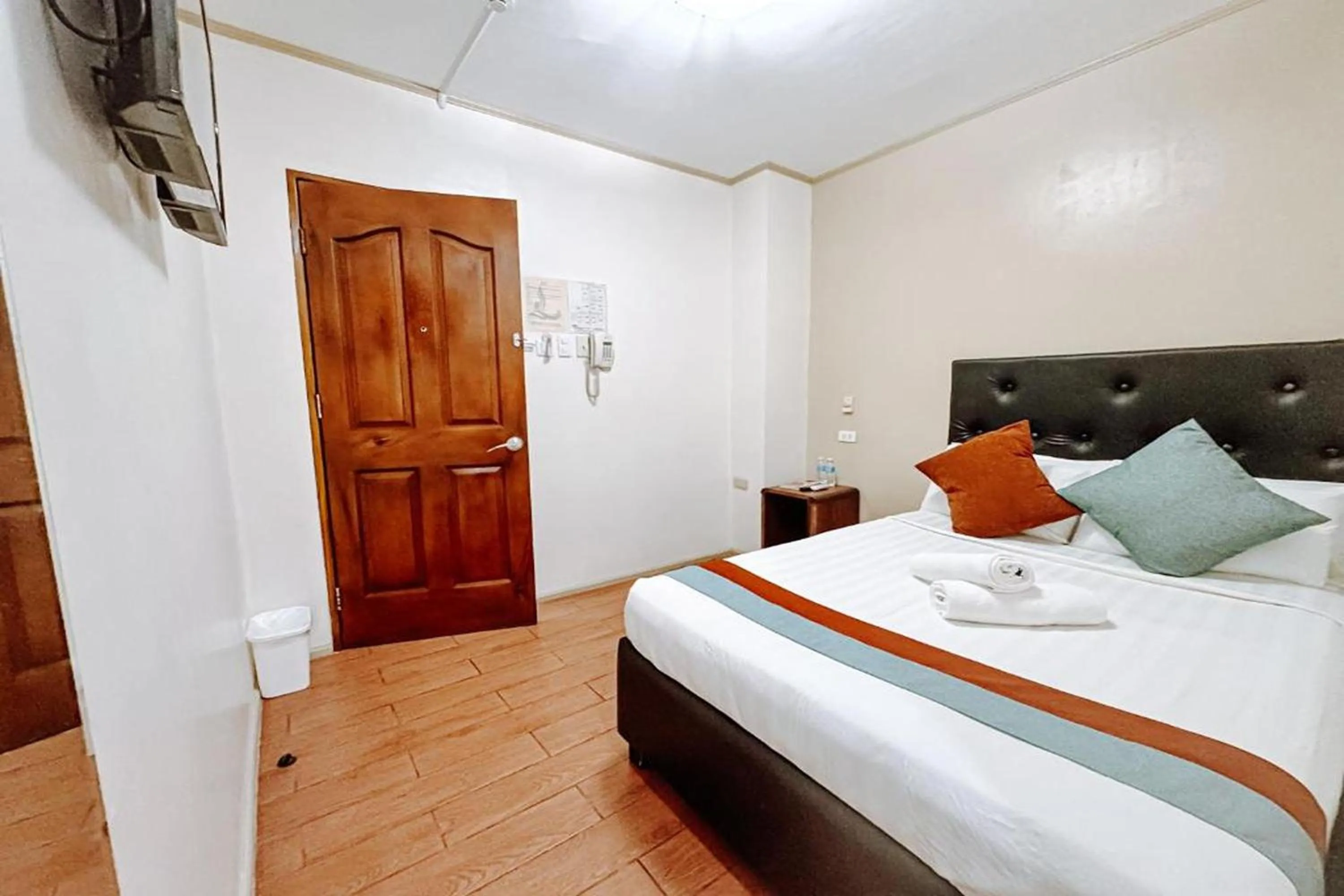 Bedroom, Bed in Casa Luciana Hotel