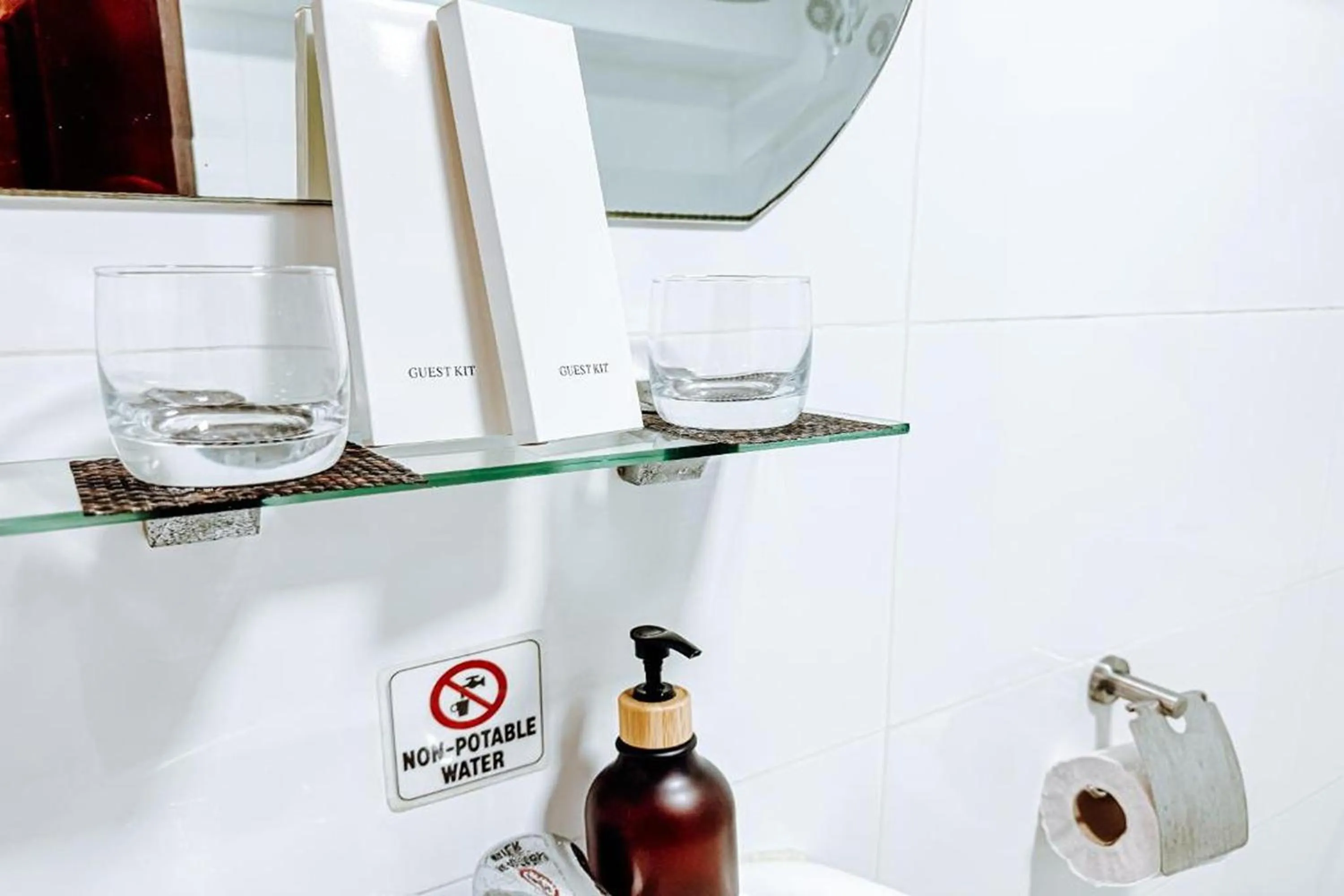 Bathroom in Casa Luciana Hotel