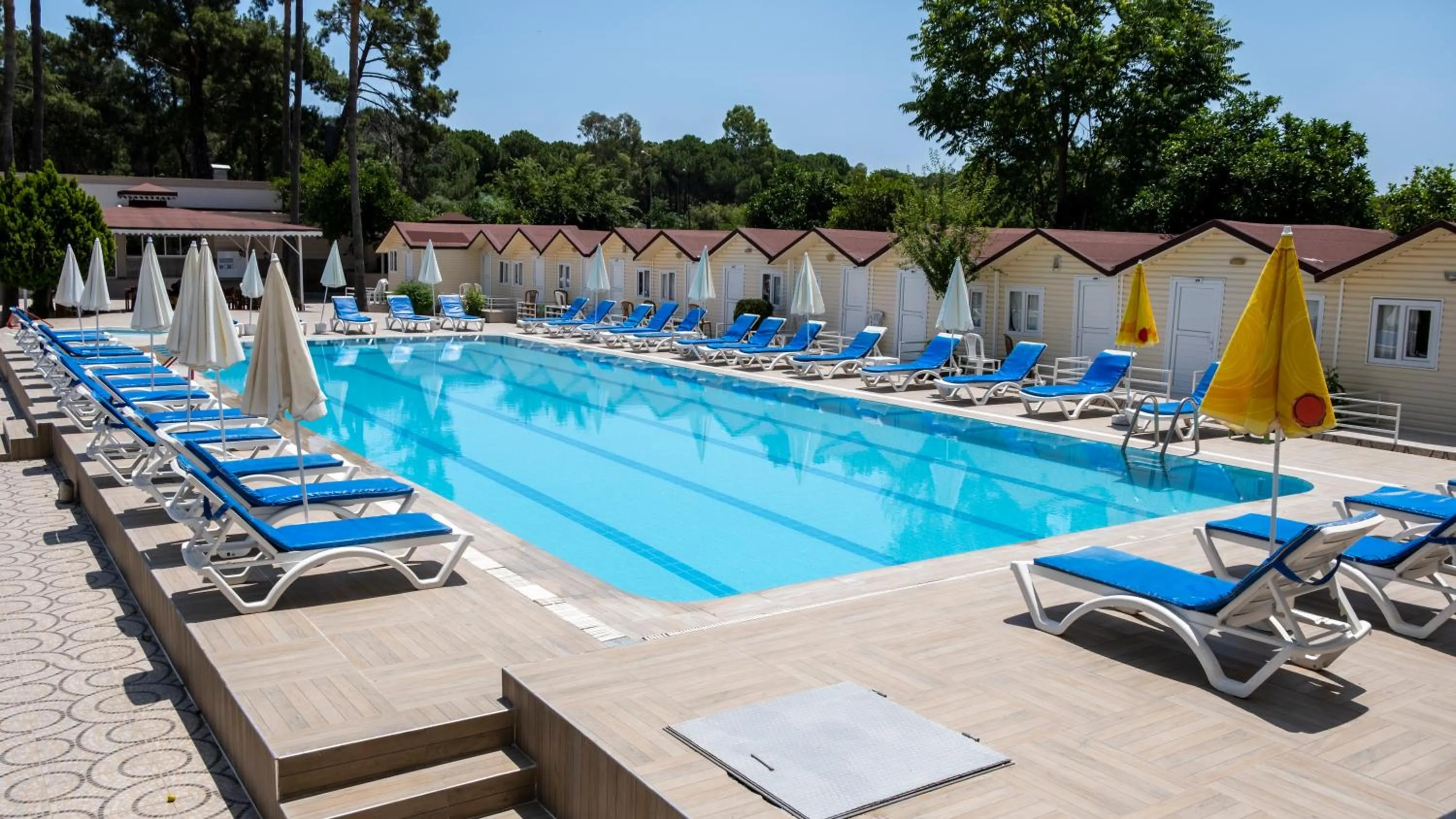 Swimming pool in Imeros Hotel Beldibi