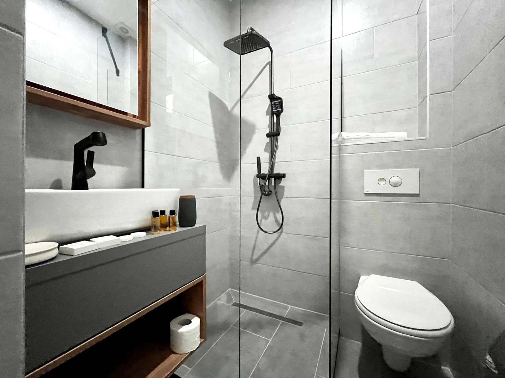 Shower in Residence Inn Orijent