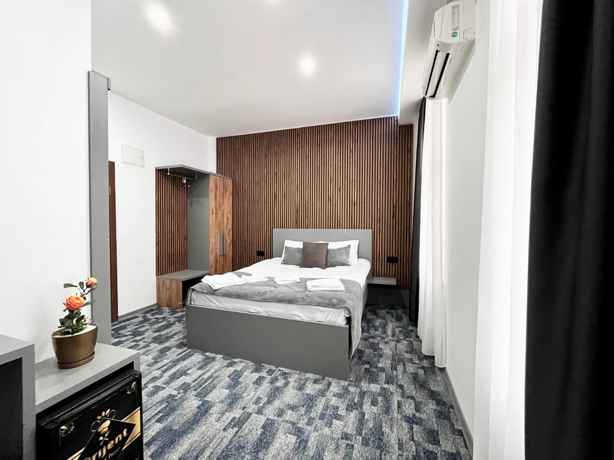 Bedroom, Bed in Residence Inn Orijent