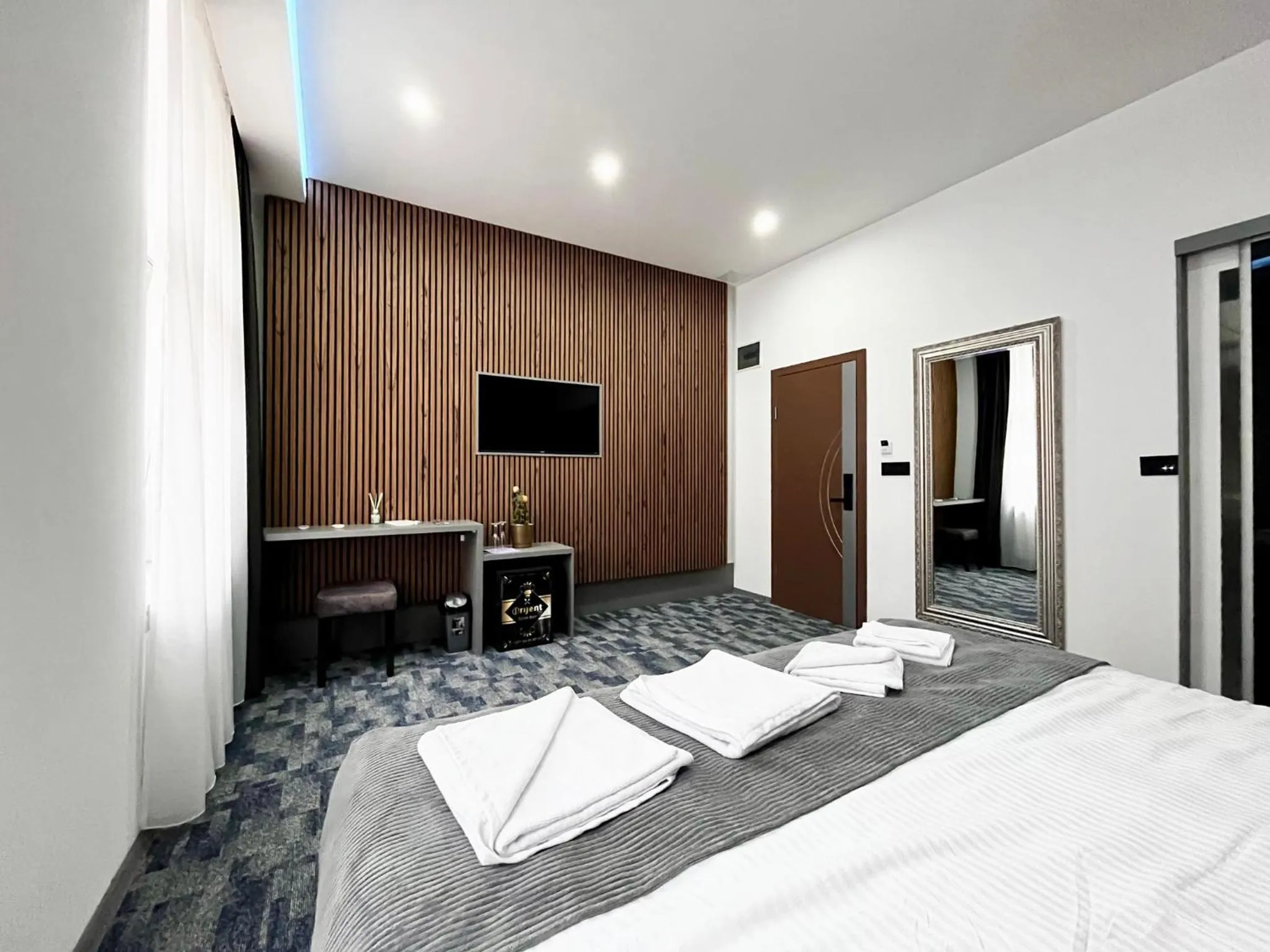 Bed in Residence Inn Orijent