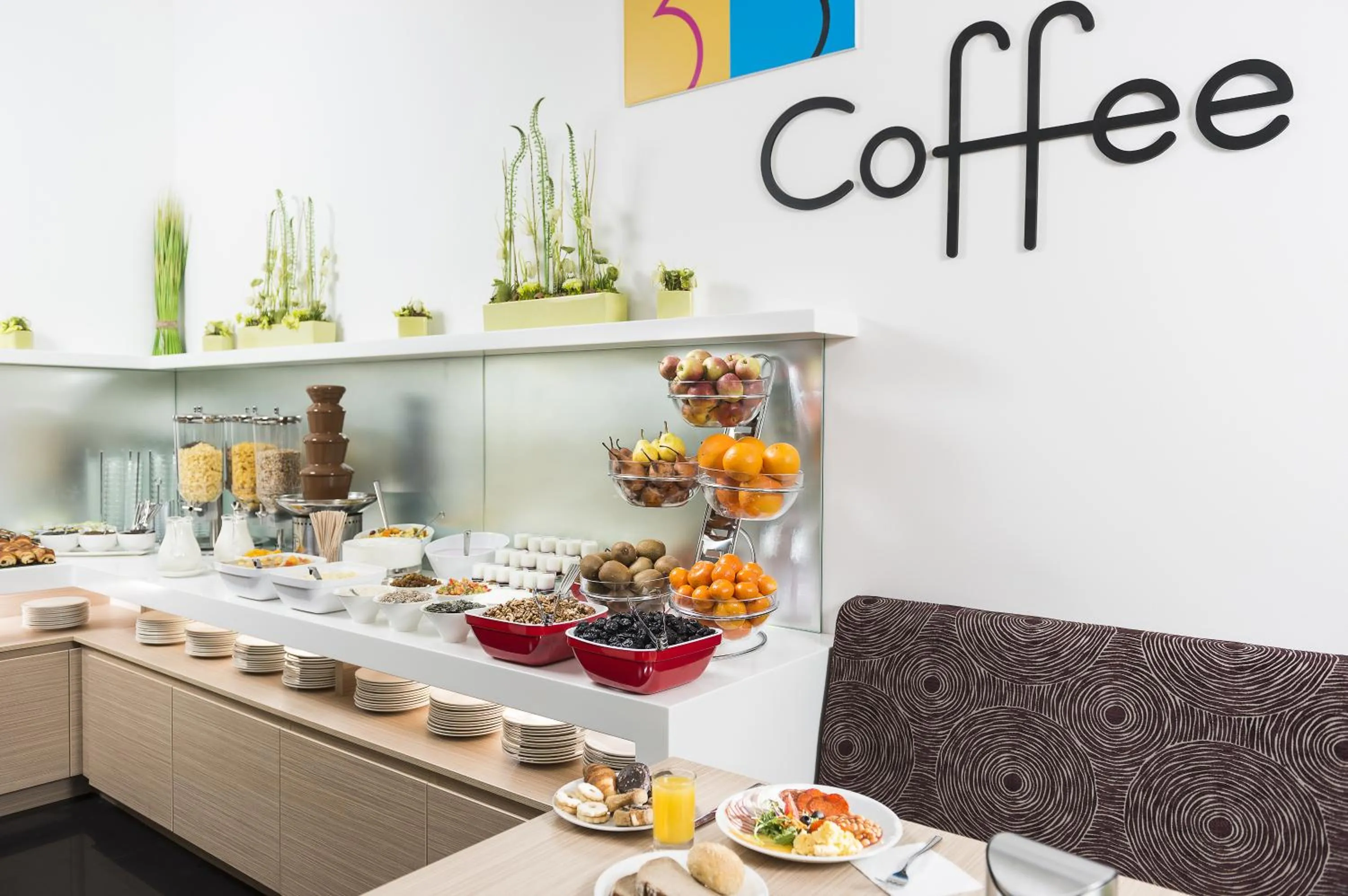 Restaurant/places to eat in Bo33 Hotel Family & Suites