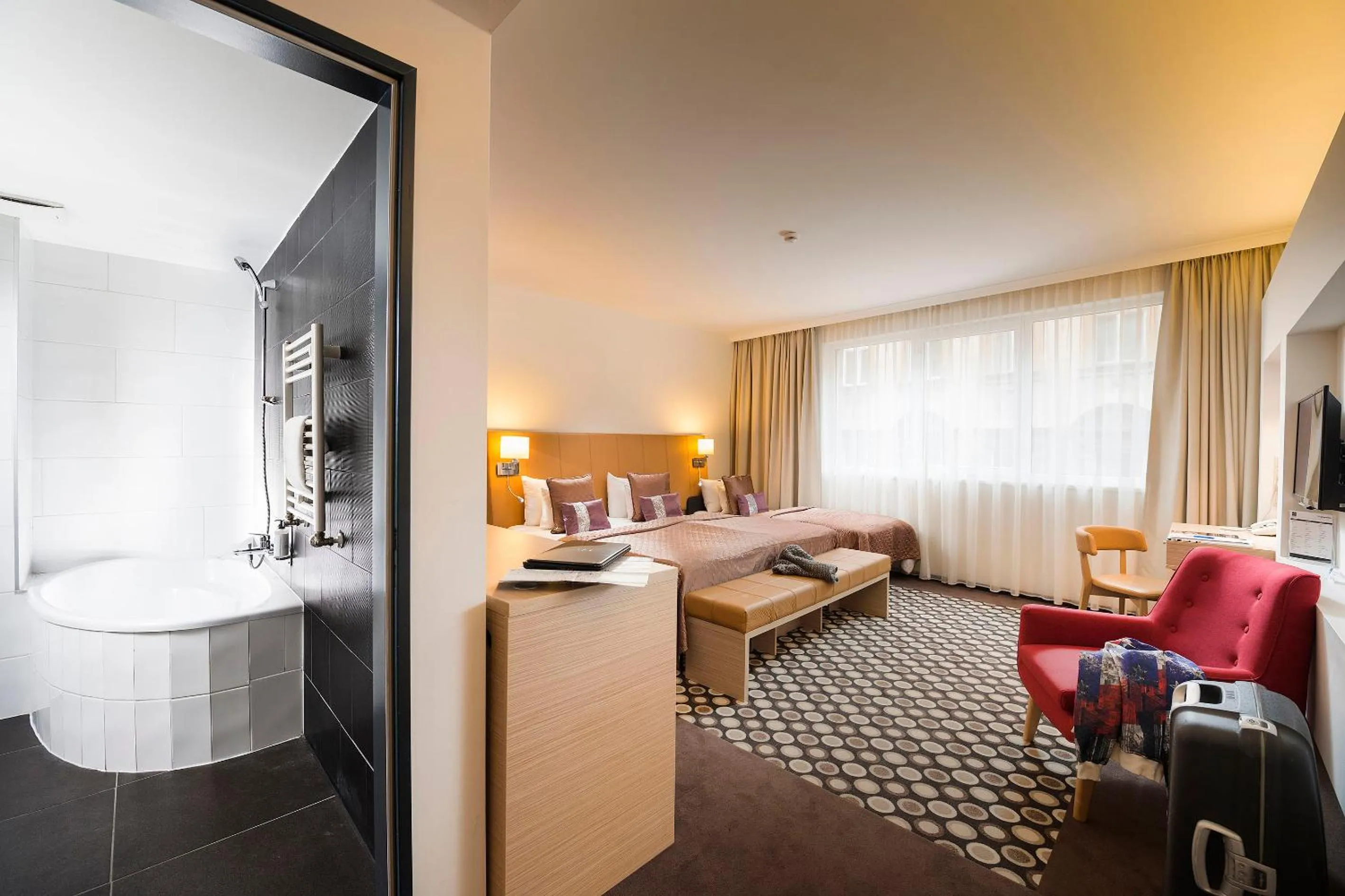 Bedroom, Bed in Bo33 Hotel Family & Suites