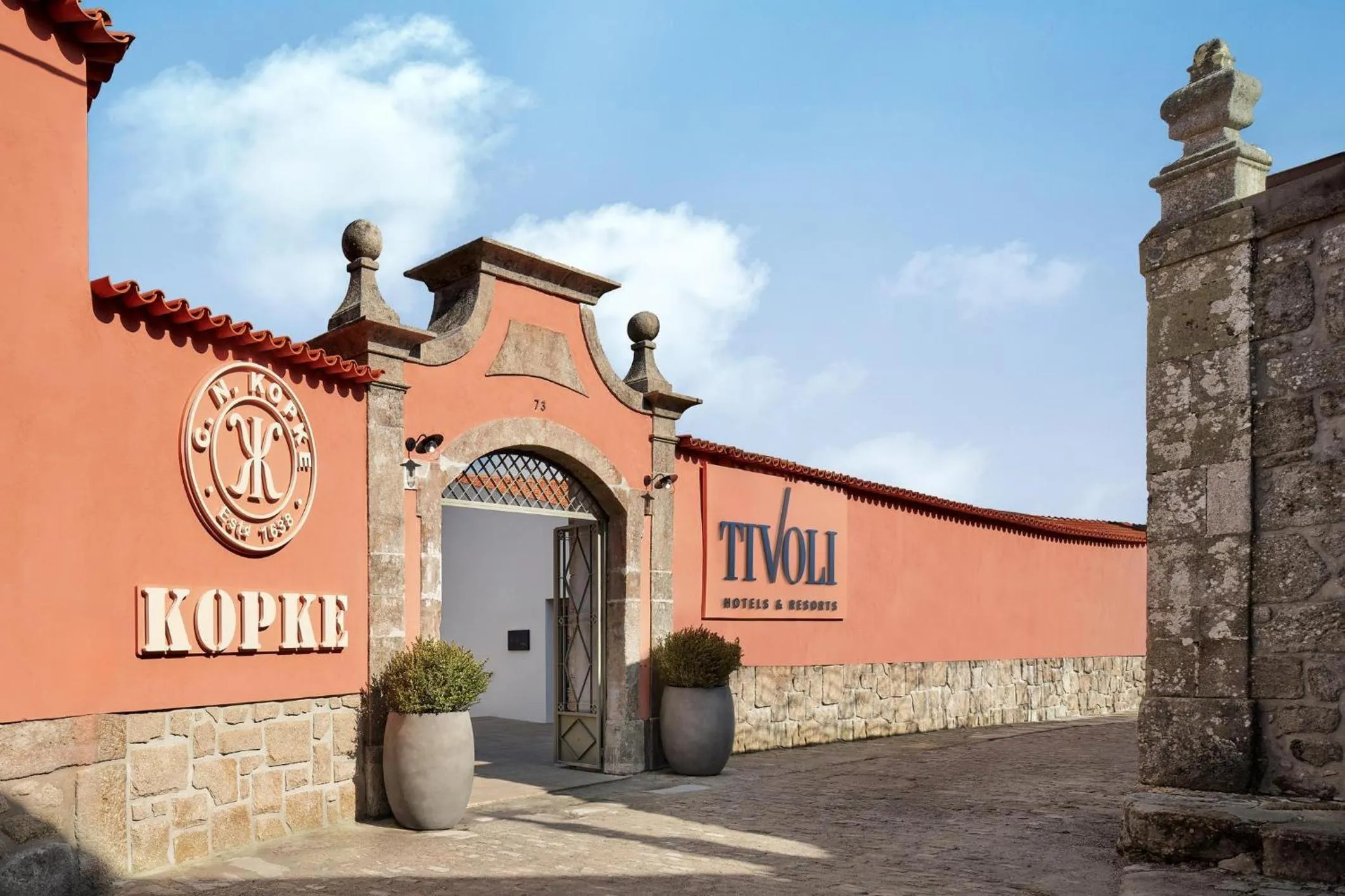 Property building in Tivoli Kopke Porto Gaia Hotel