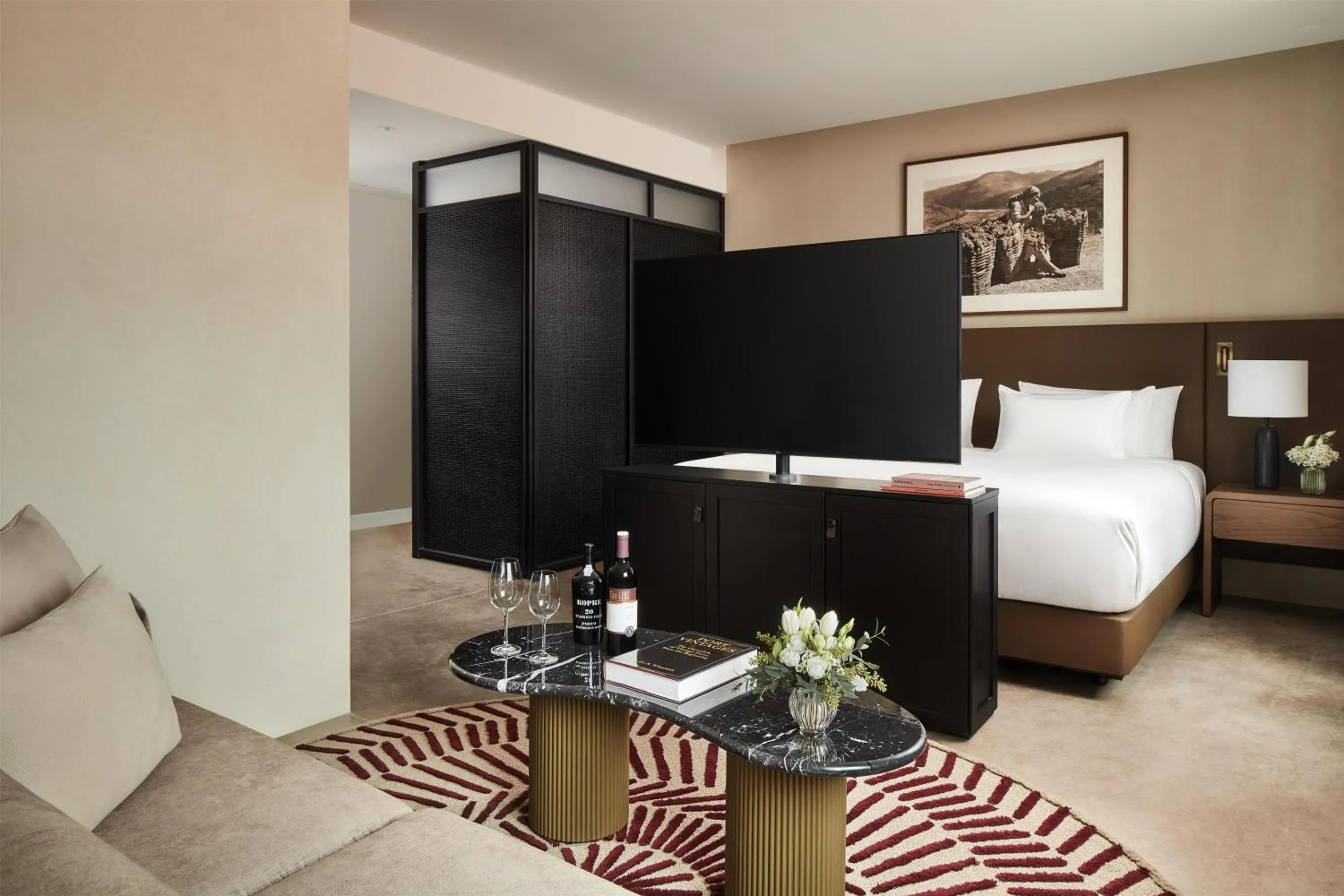 Photo of the whole room, Bed in Tivoli Kopke Porto Gaia Hotel