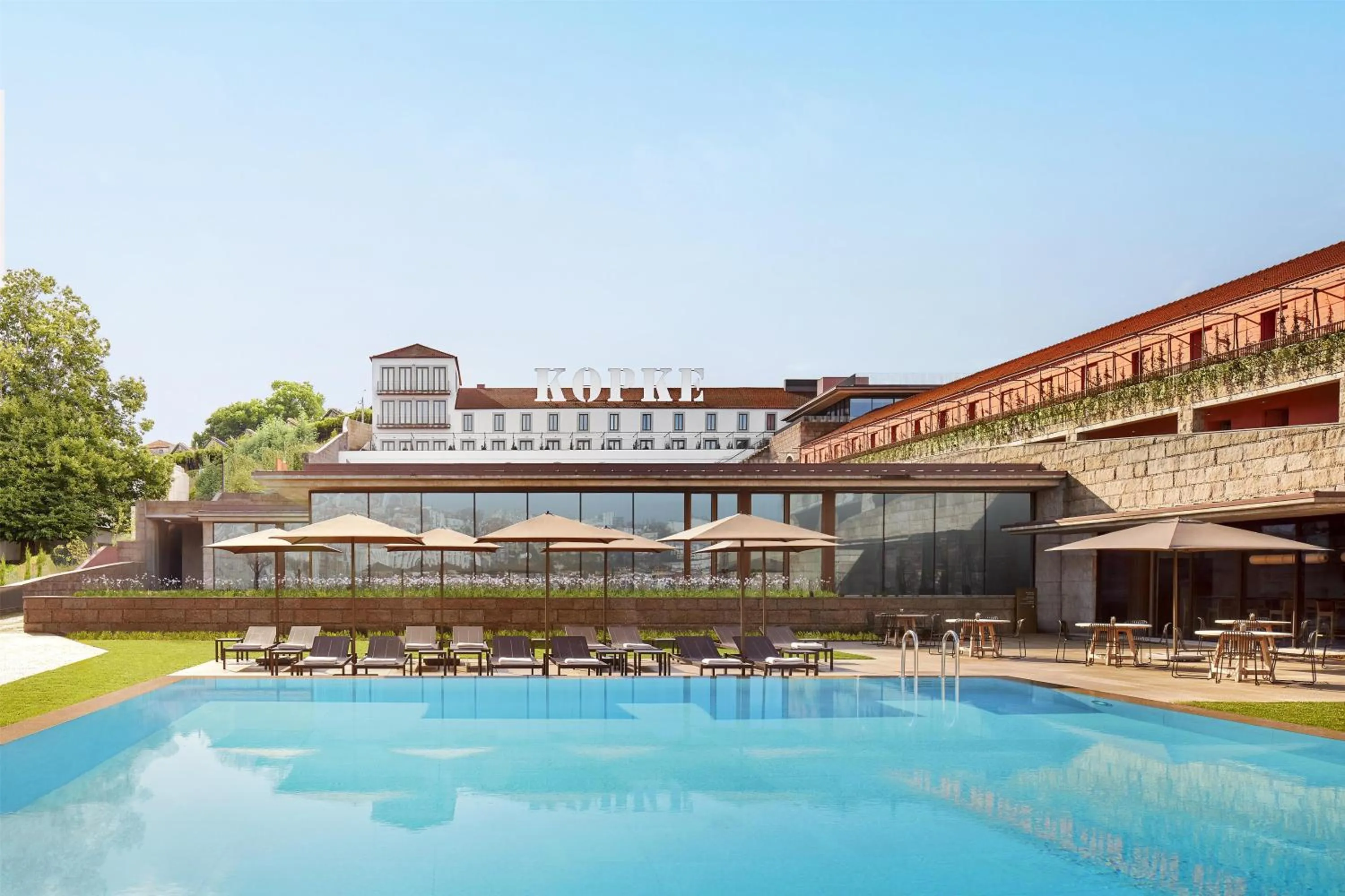 Property building in Tivoli Kopke Porto Gaia Hotel