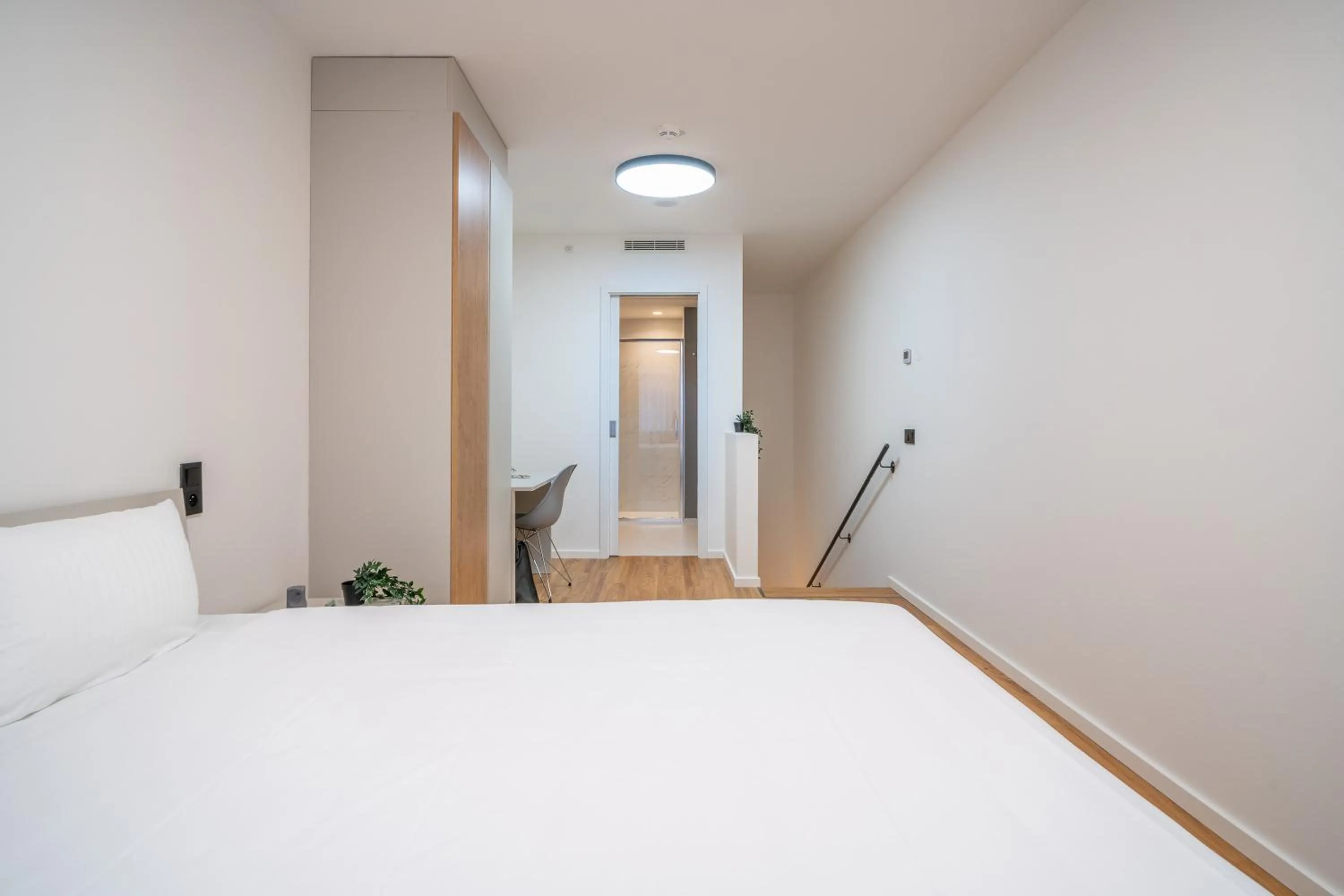 Bed in City Pop 2Night Prague - Self check-in