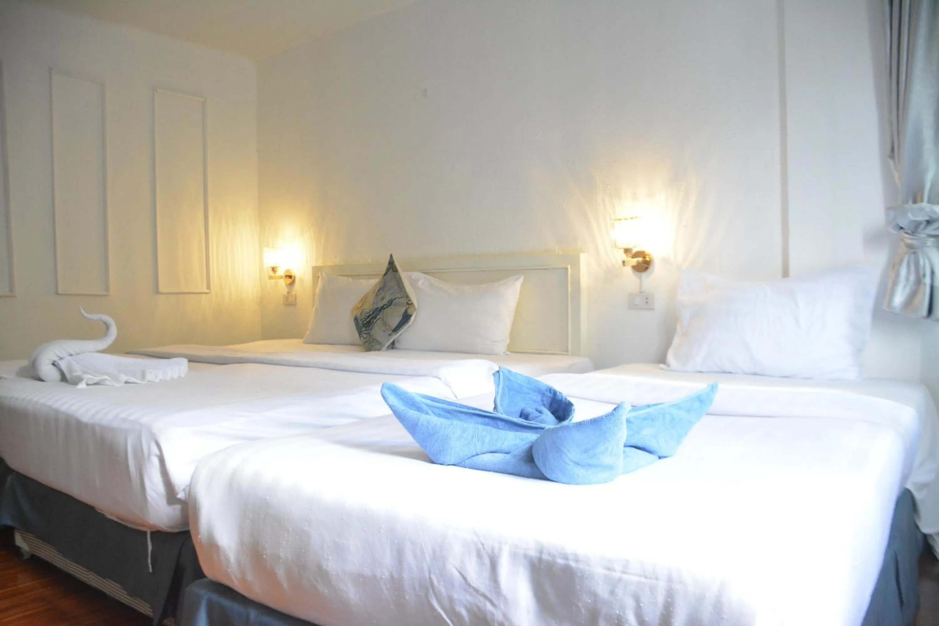 Bedroom, Bed in Chilli Salza Patong