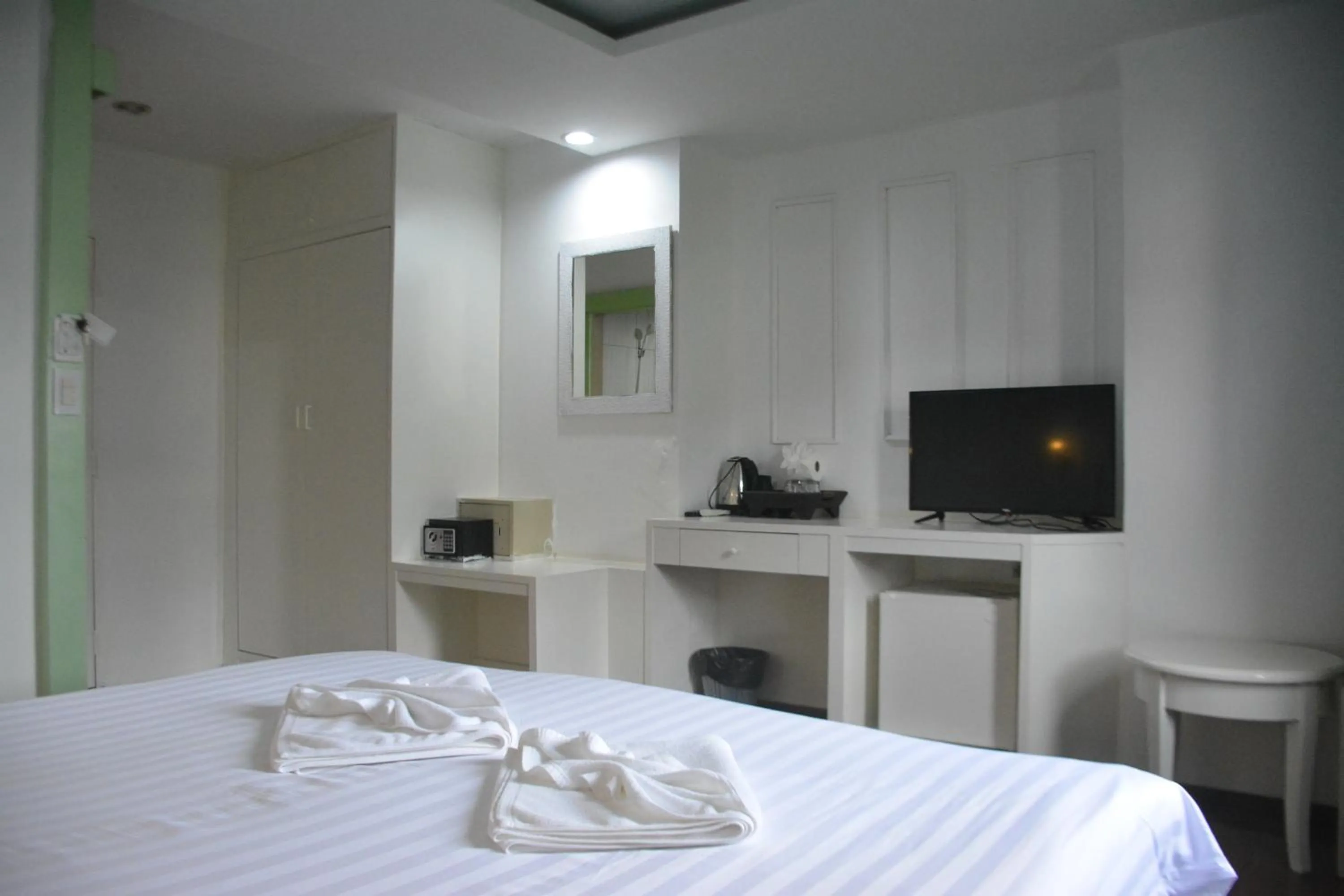 Bedroom, Bed in Chilli Salza Patong