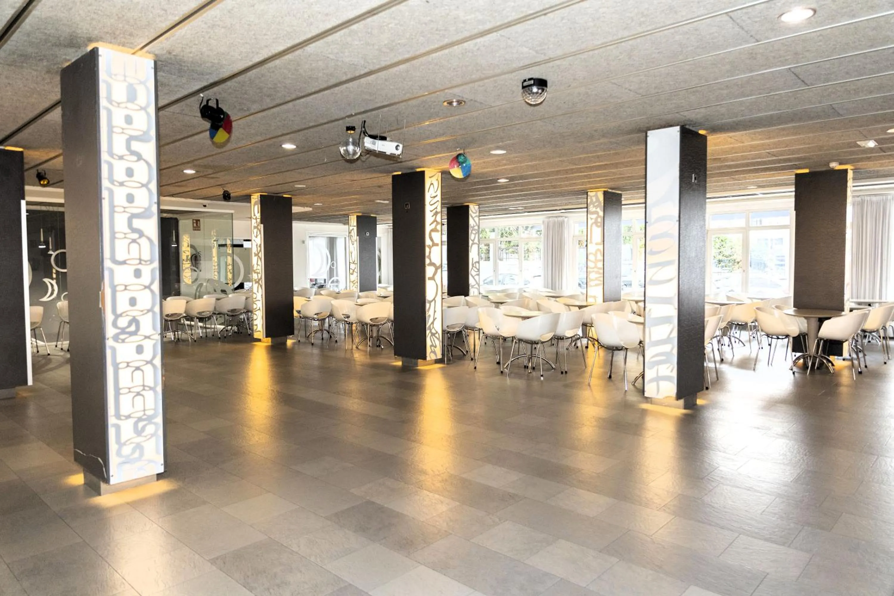 Lounge or bar in Sol y Sombra