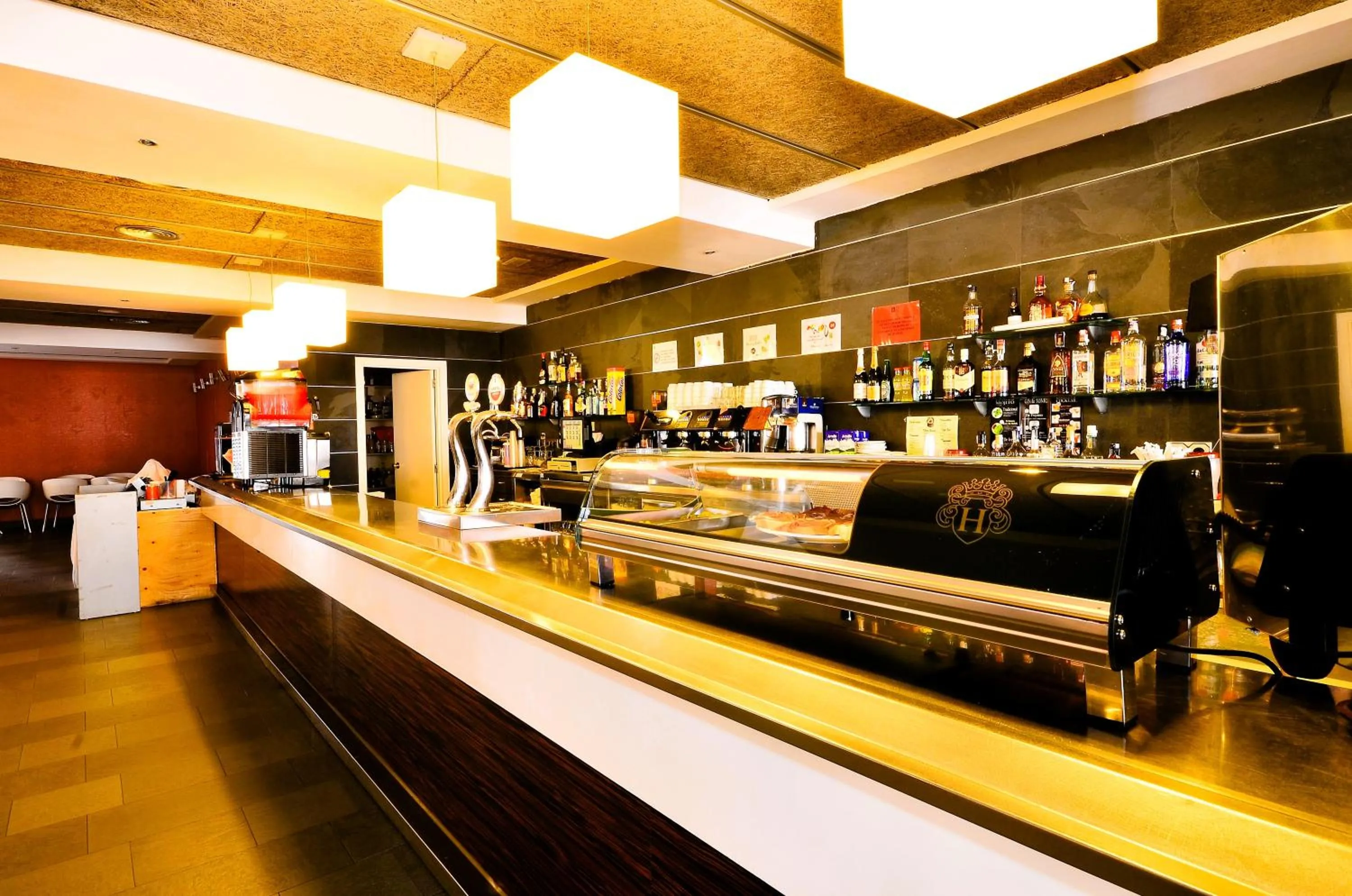 Lounge or bar in Sol y Sombra