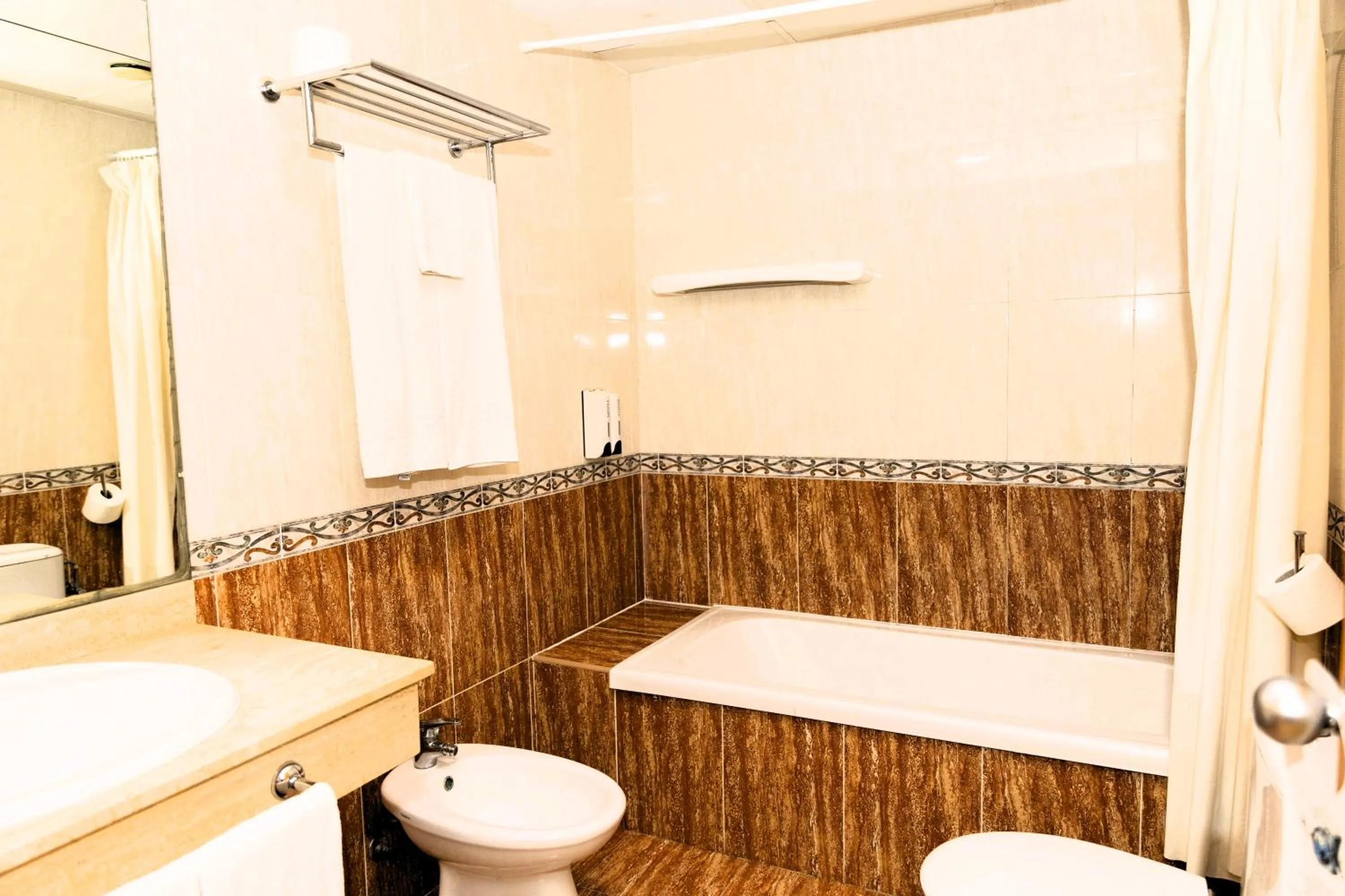 Bathroom in Sol y Sombra