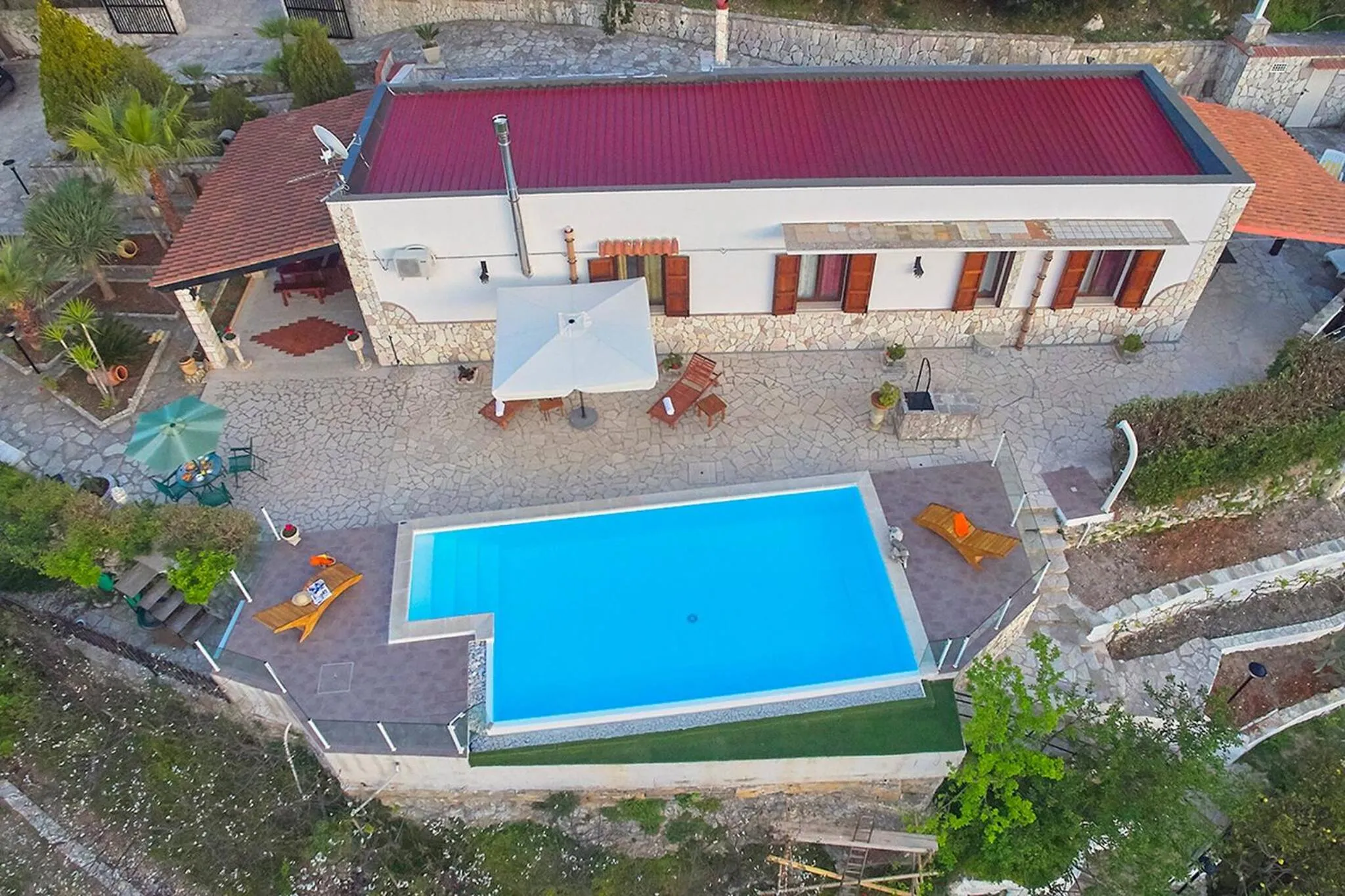 Swimming pool in Villa del Poggio