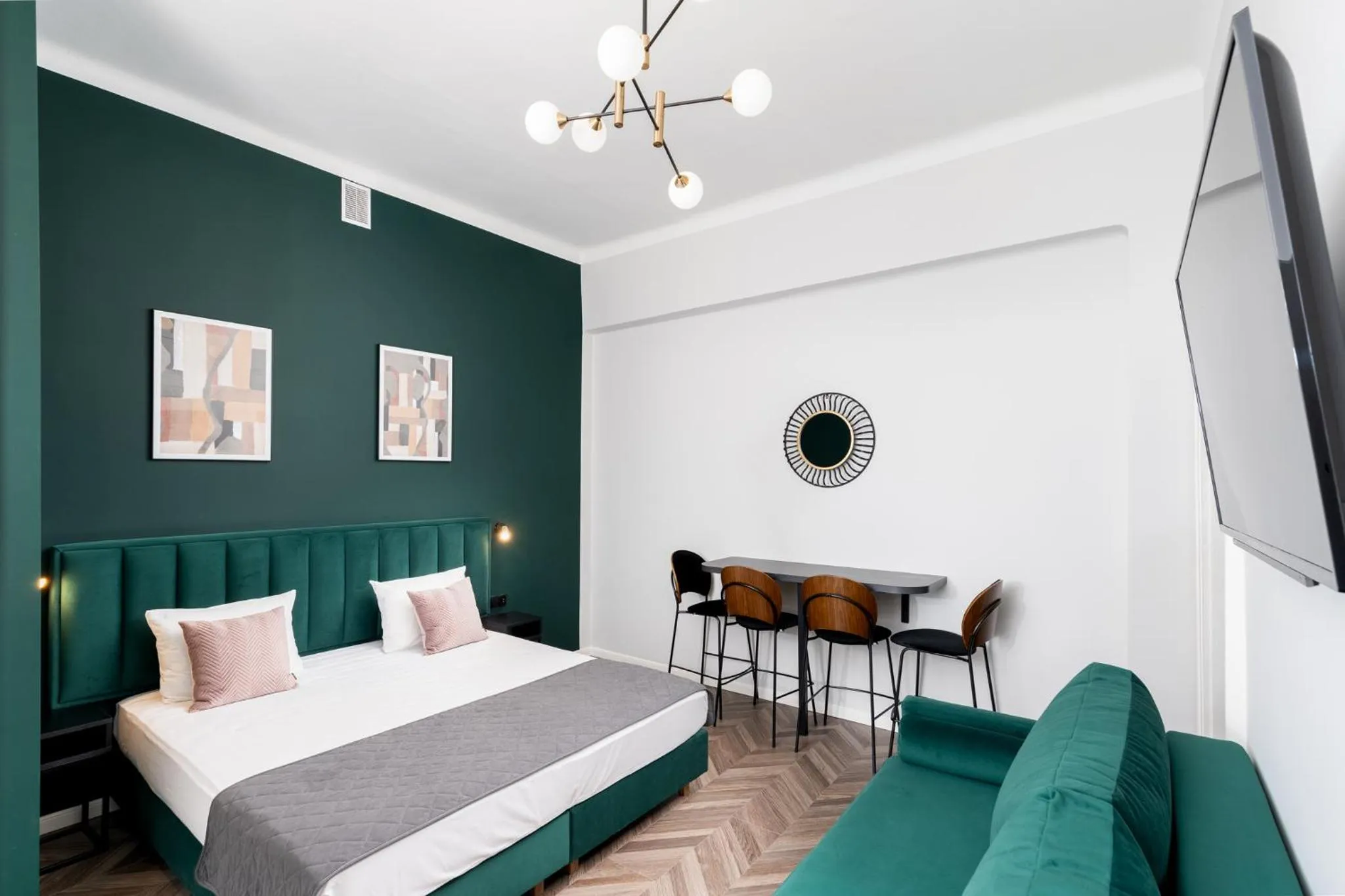 TV and multimedia, Bed in Wawel Apartments - Old Town