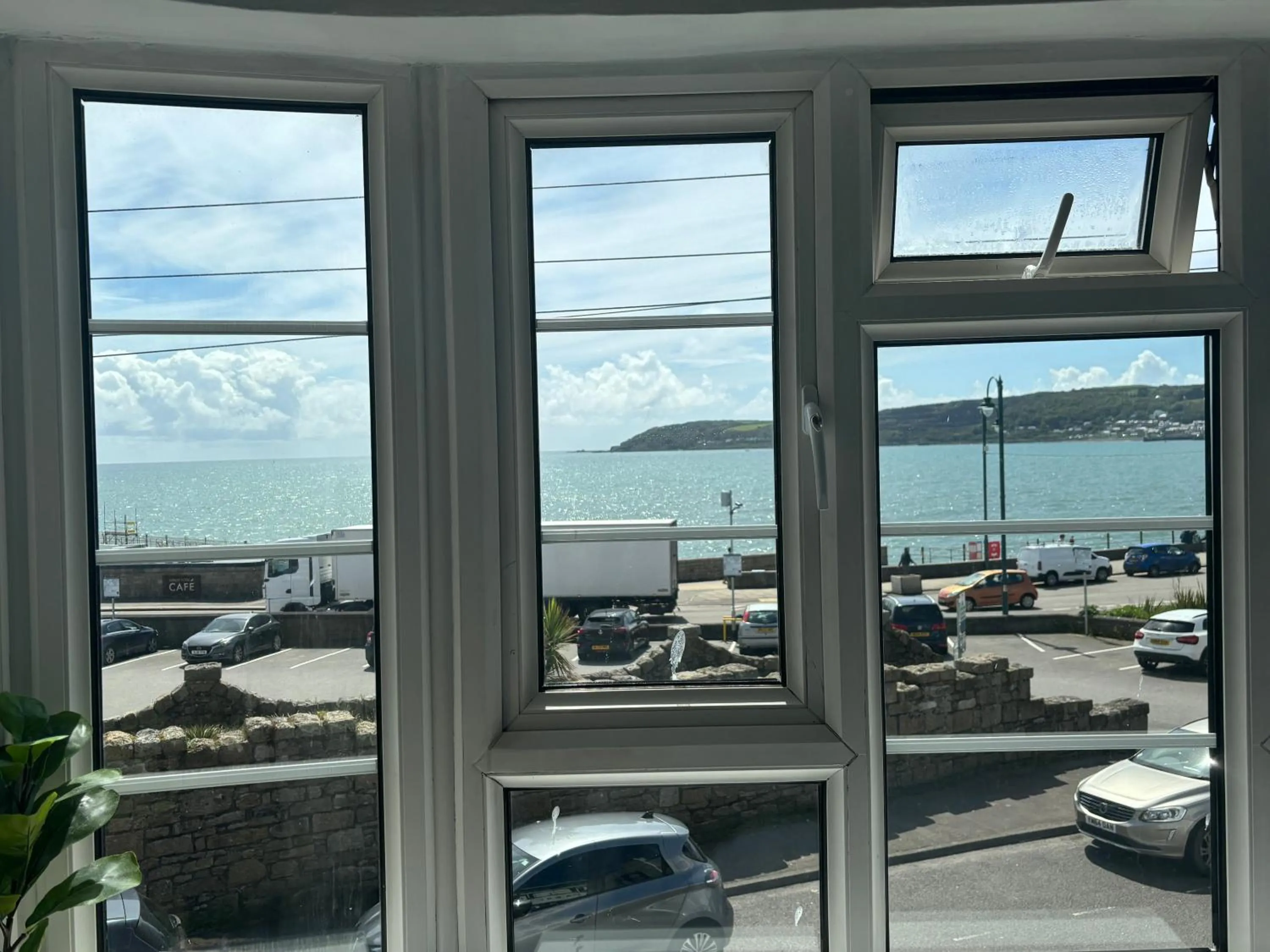 Day, Mountain View in The Yacht Inn