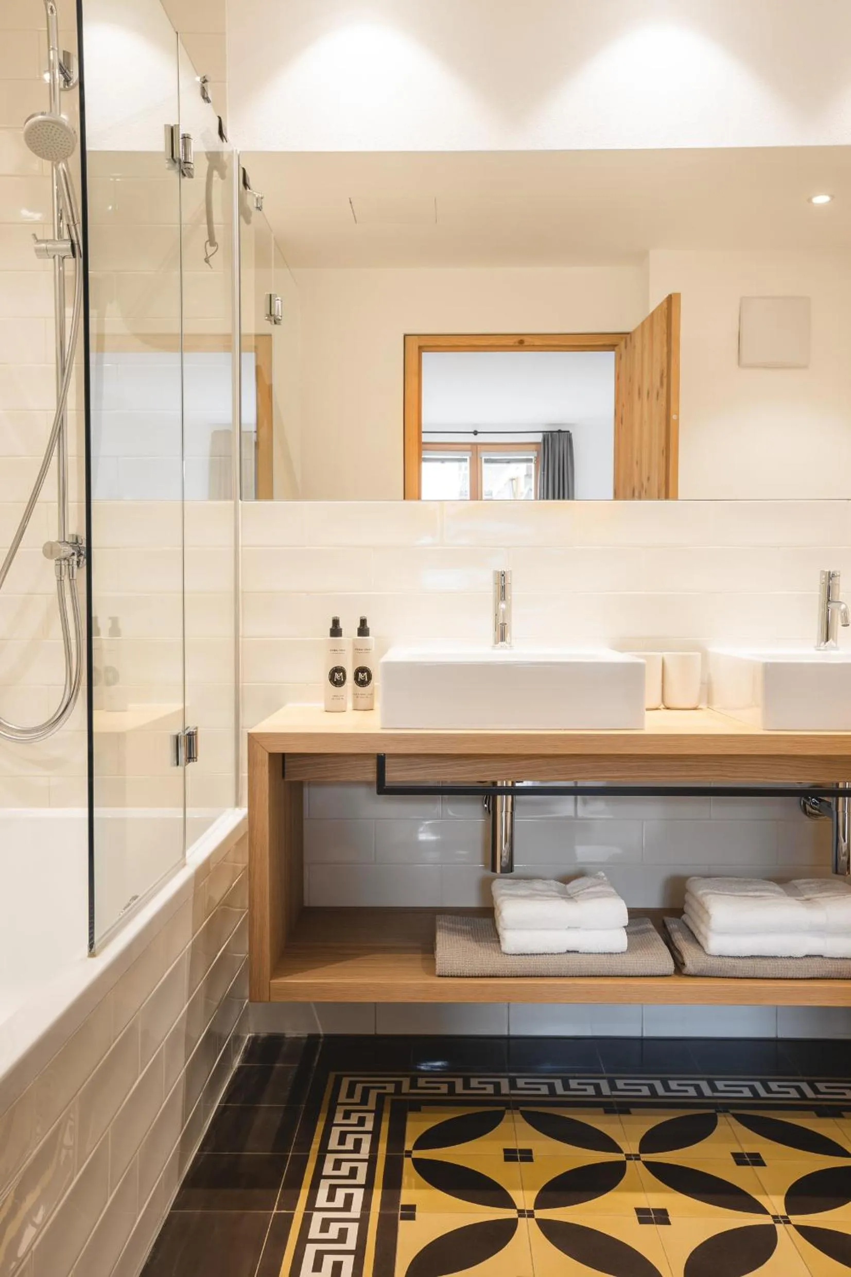 Bathroom in Chesa Muntanella