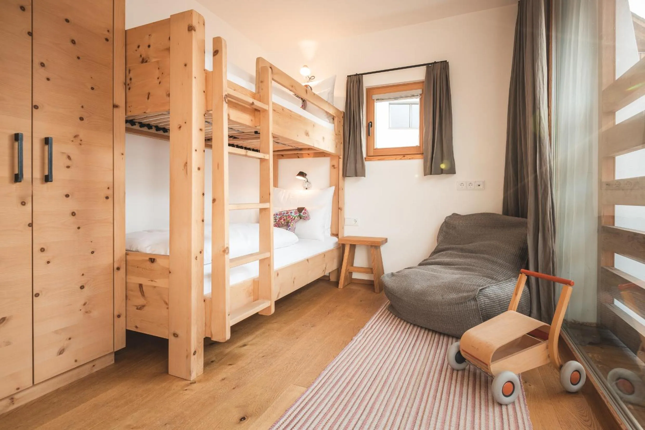 Bedroom, Bed in Chesa Muntanella