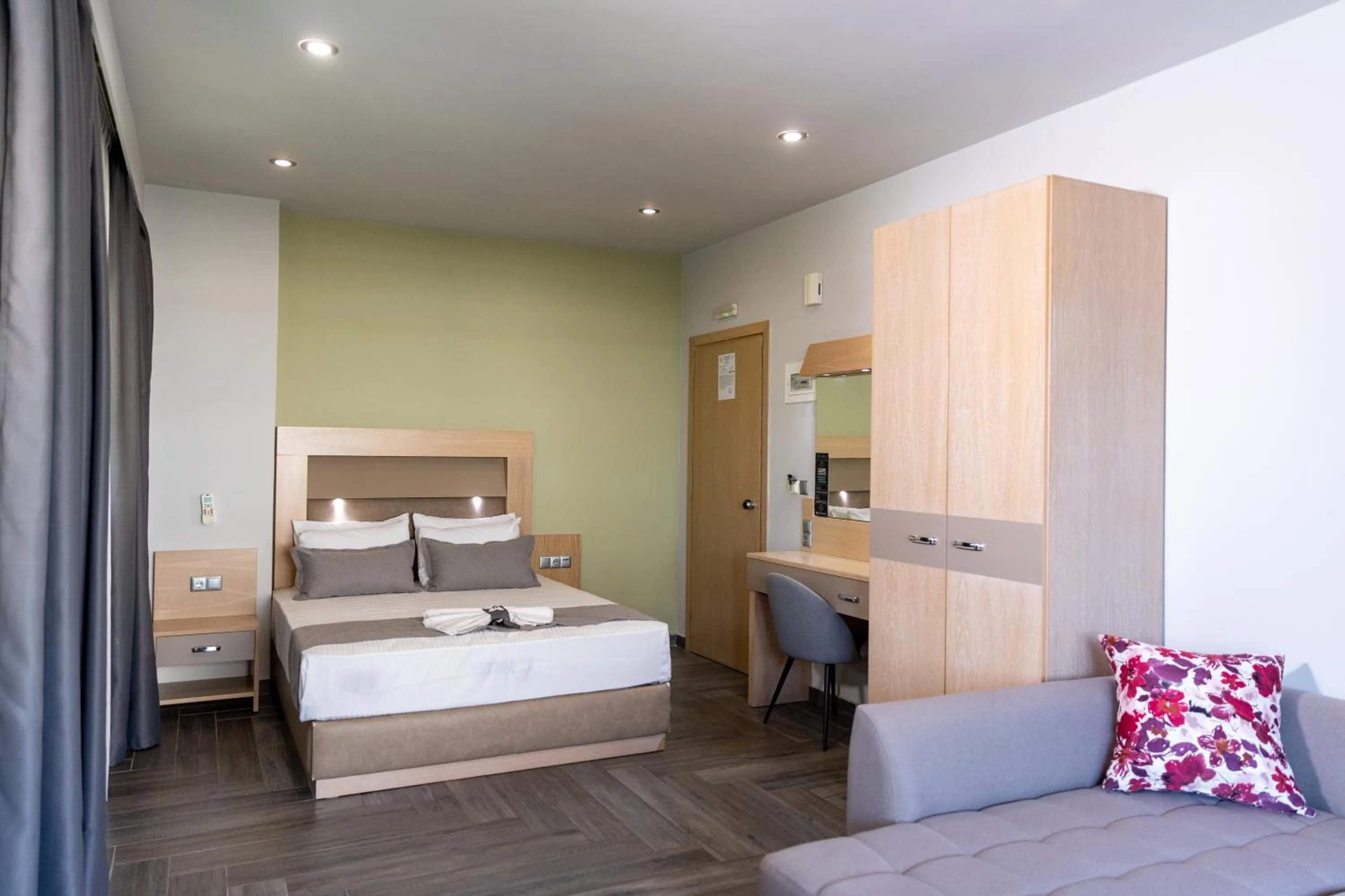 Bed in Amalia Center