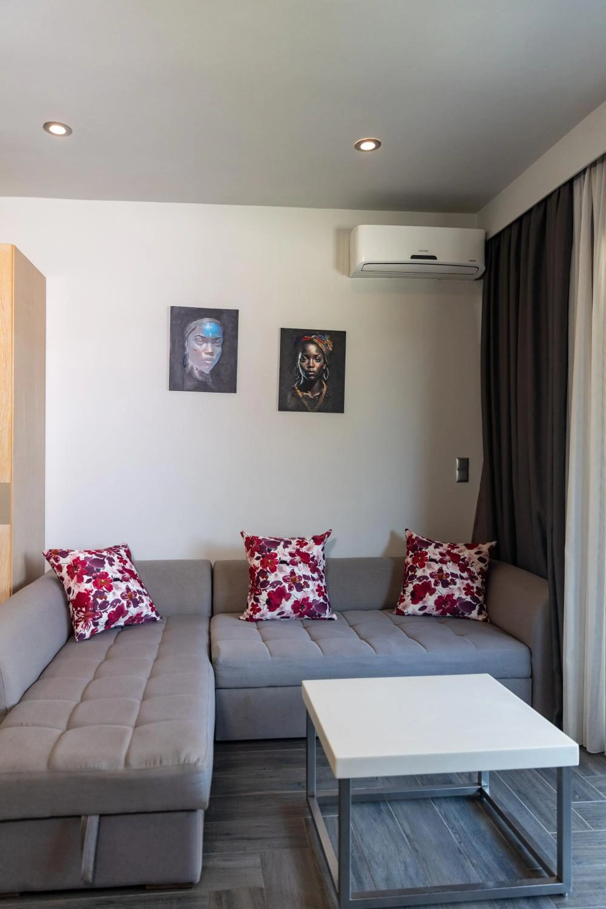 Bed in Amalia Center