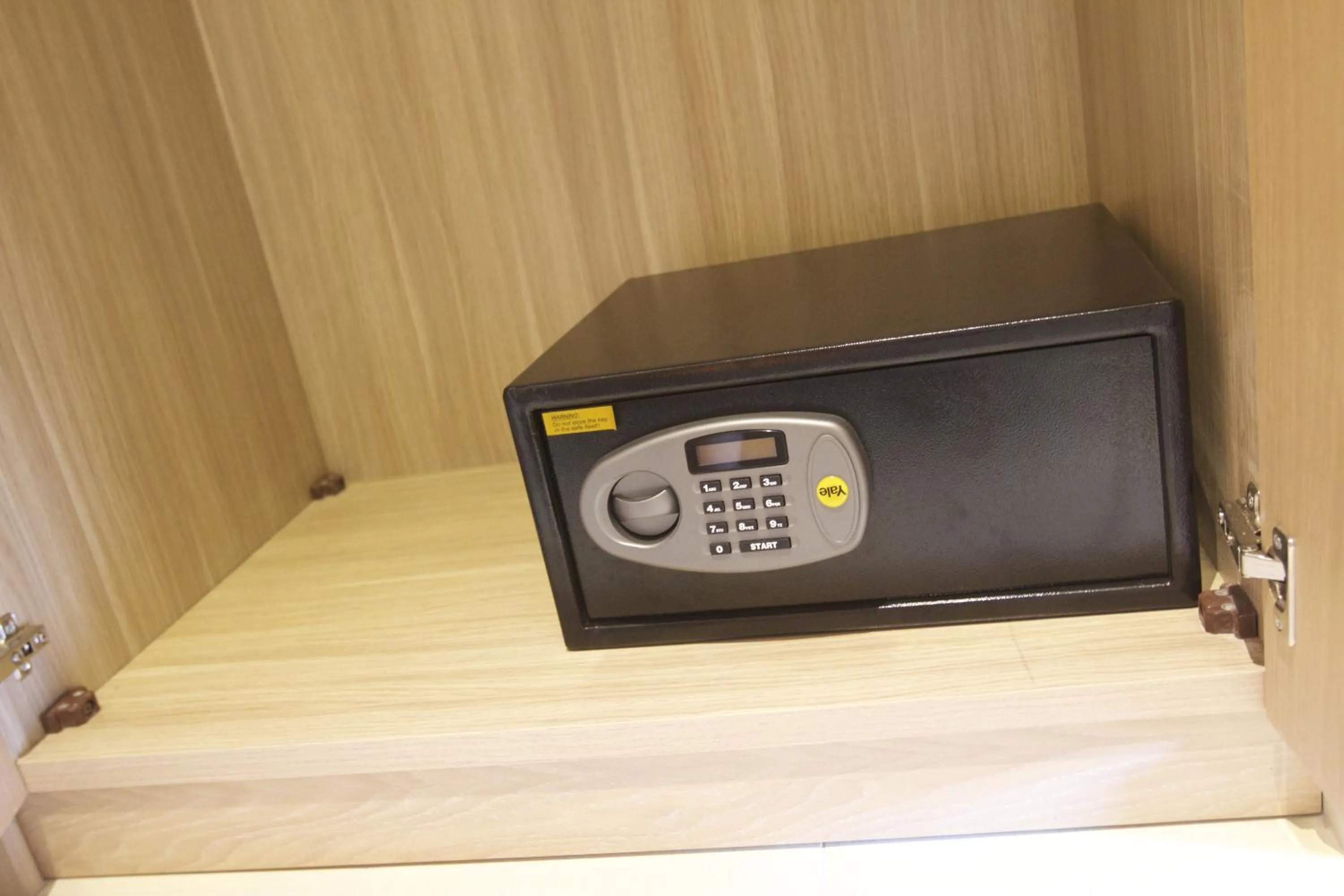 Other in Amalia Center