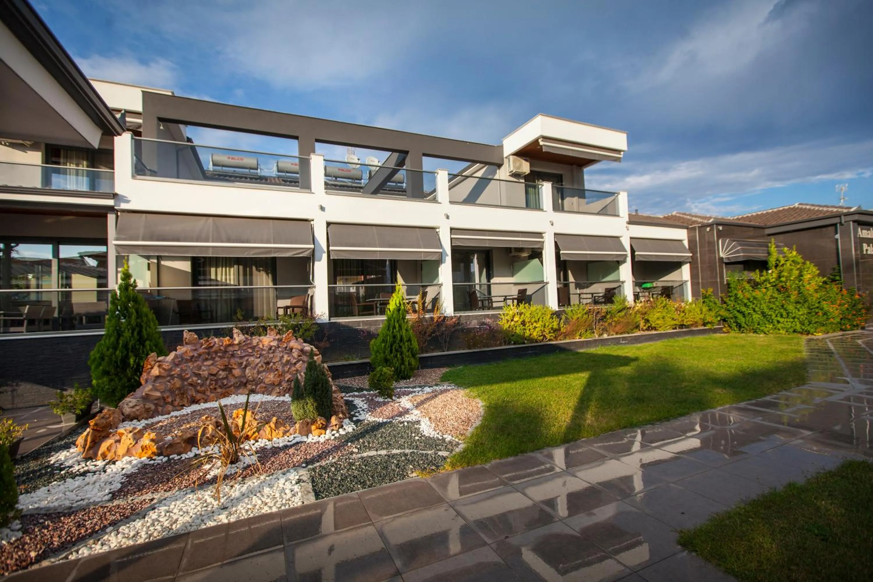 Other in Amalia Center