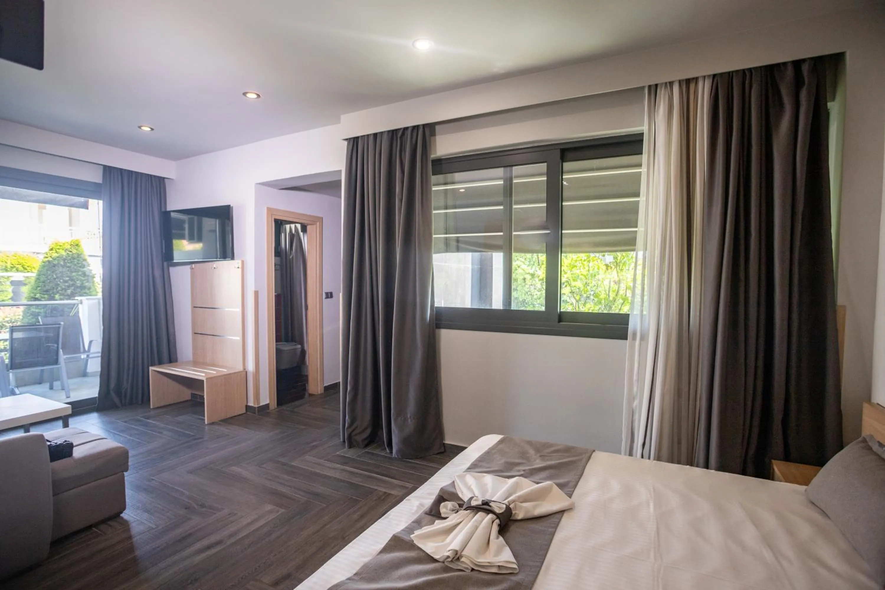 Bed in Amalia Center