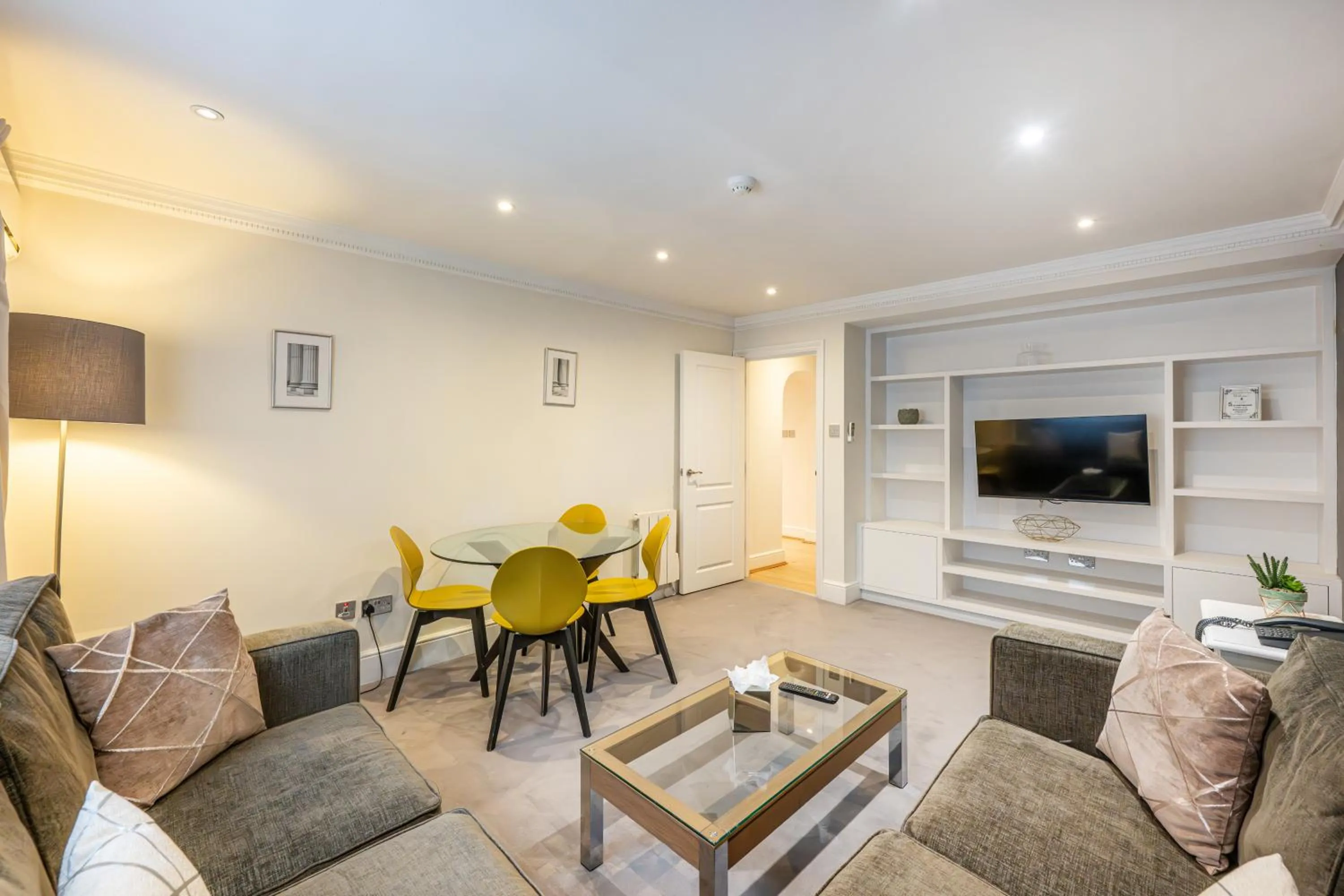 TV and multimedia in Queensgate Court