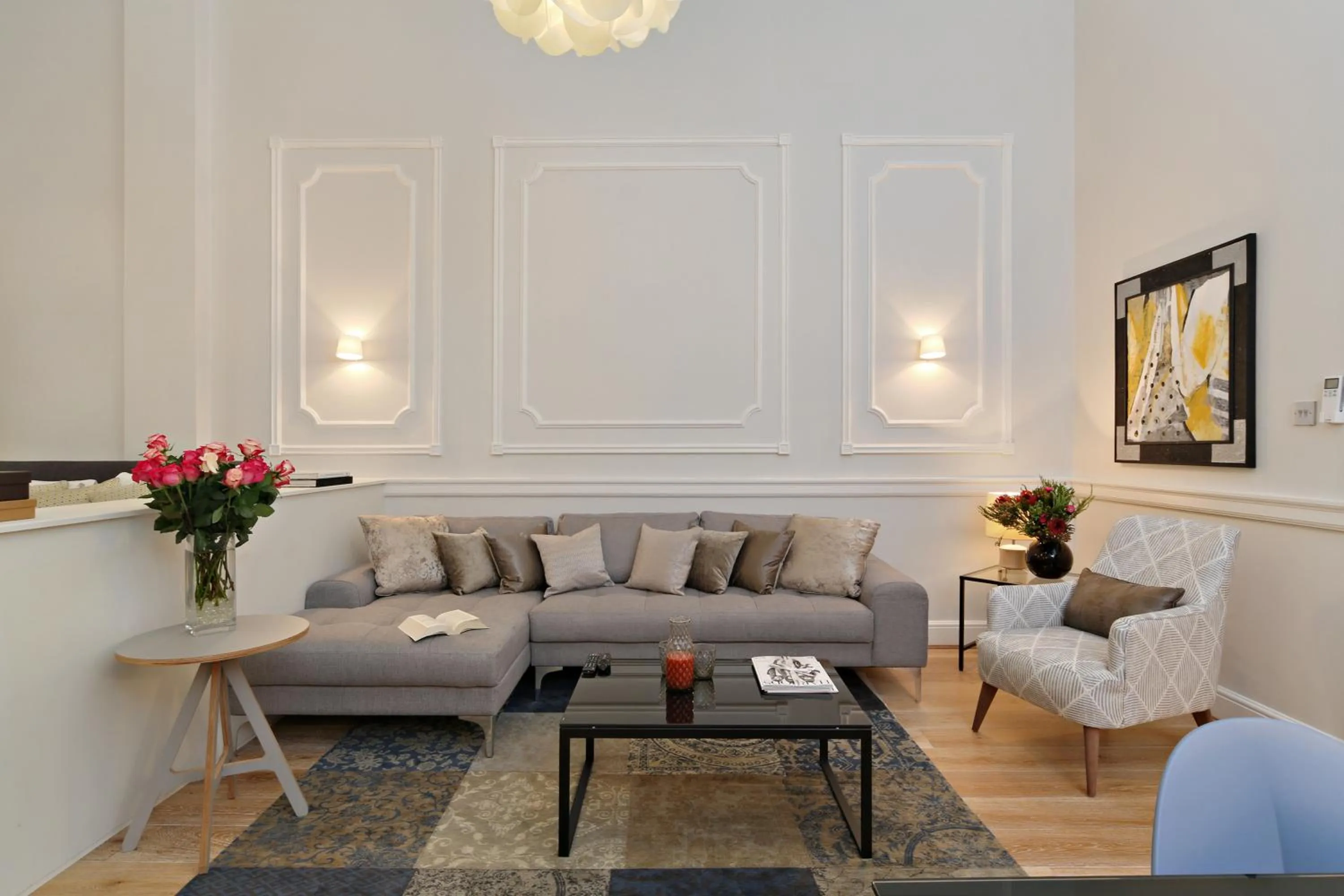 Living room in Queensgate Court