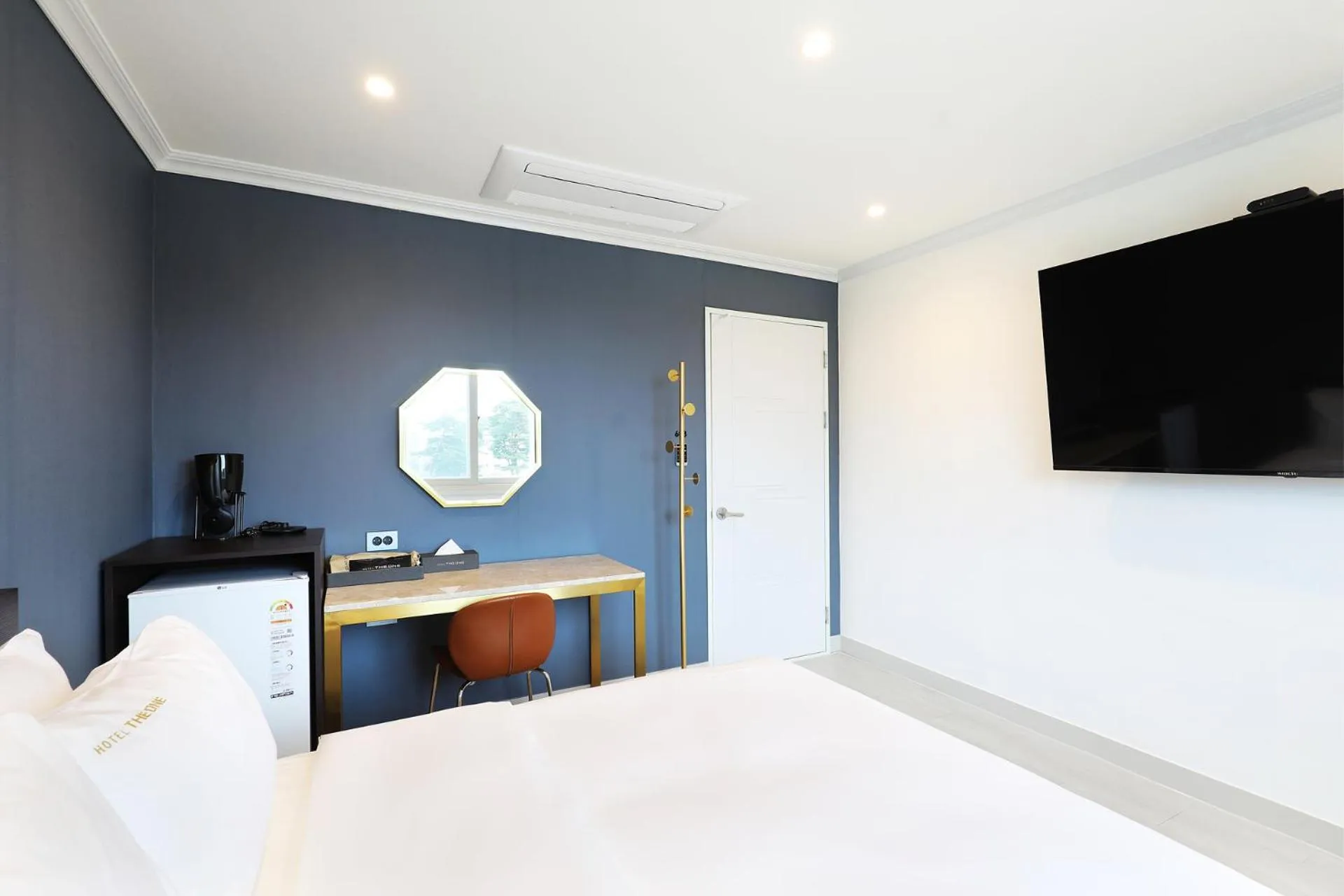 Bed in Hotel The One