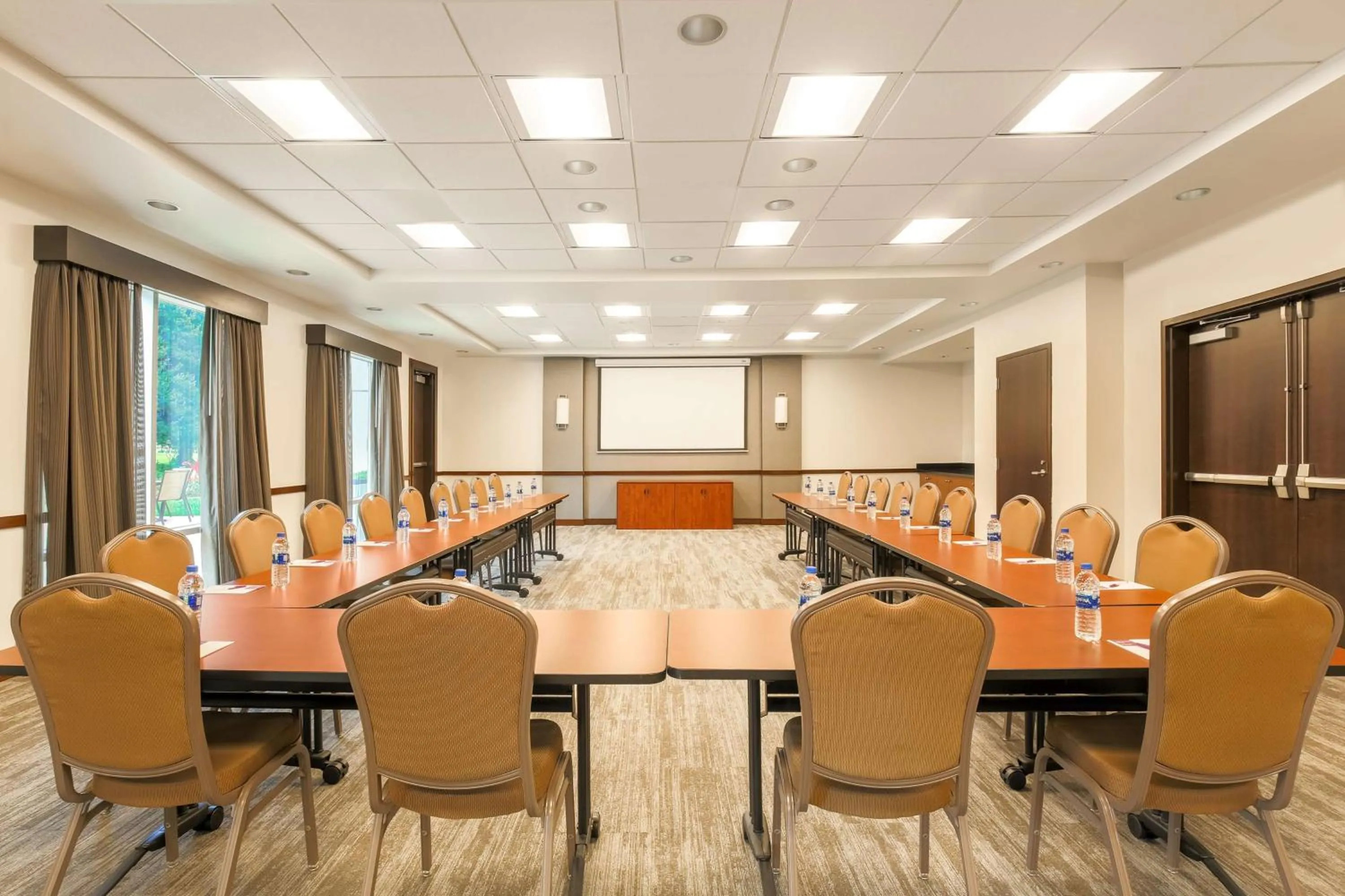Meeting/conference room in Hyatt Place UC Davis
